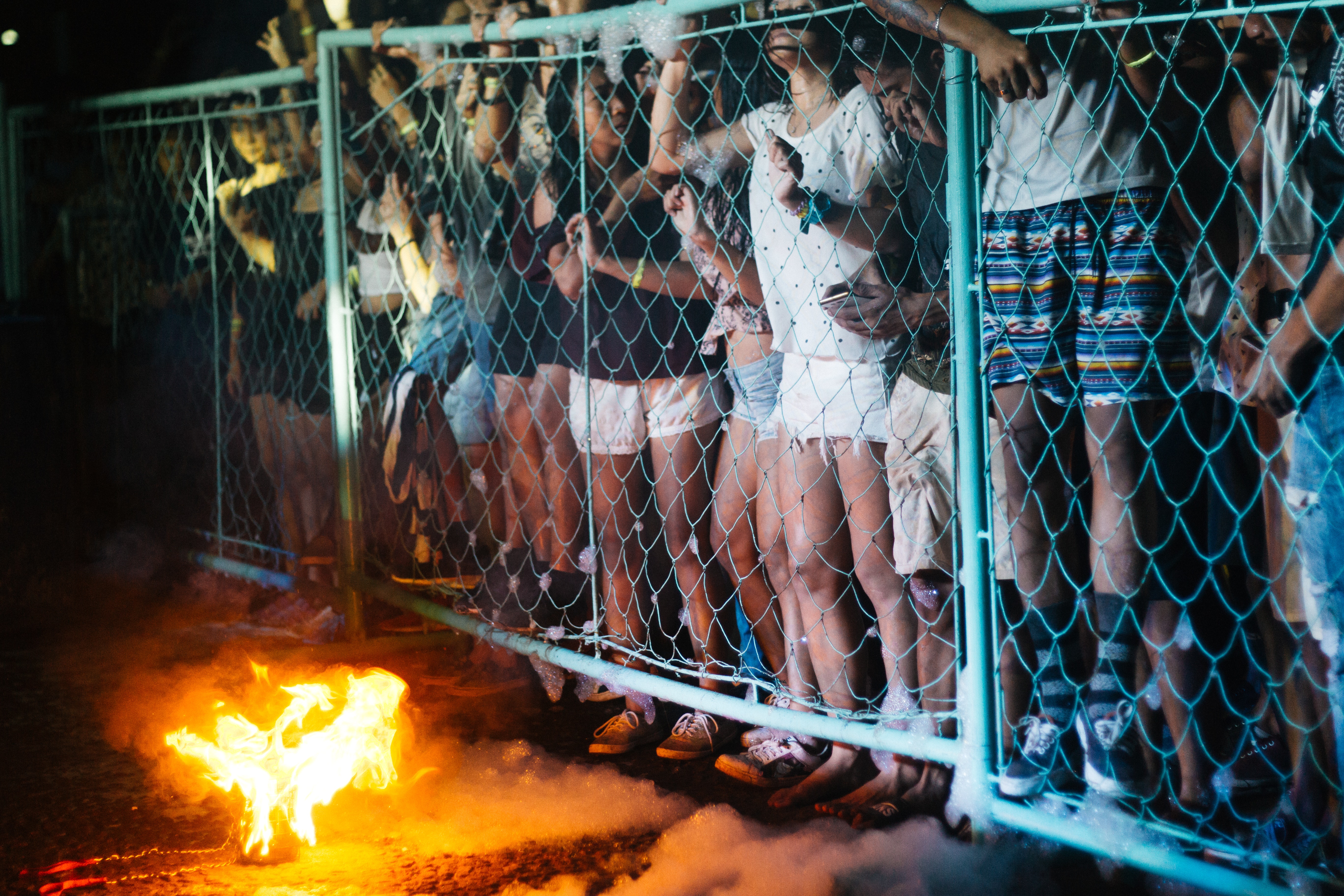 People Outside the Fence, Adult, Bonfire, Crowd, Evening, HQ Photo