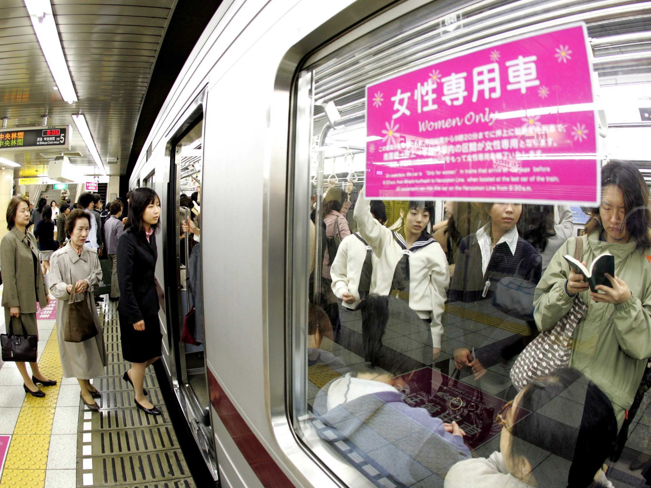 10 terrifying stories about riding trains in Japan - Business Insider