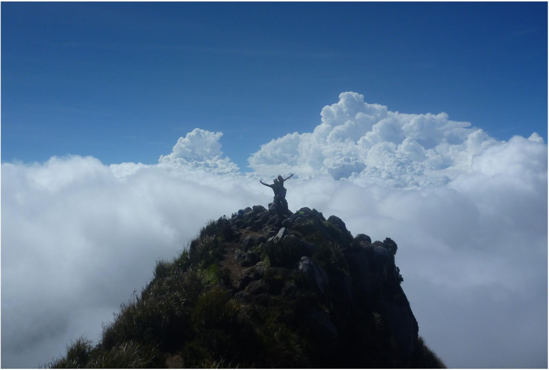 Climbing Mt Apo, Philippines highest mountain - YouTube