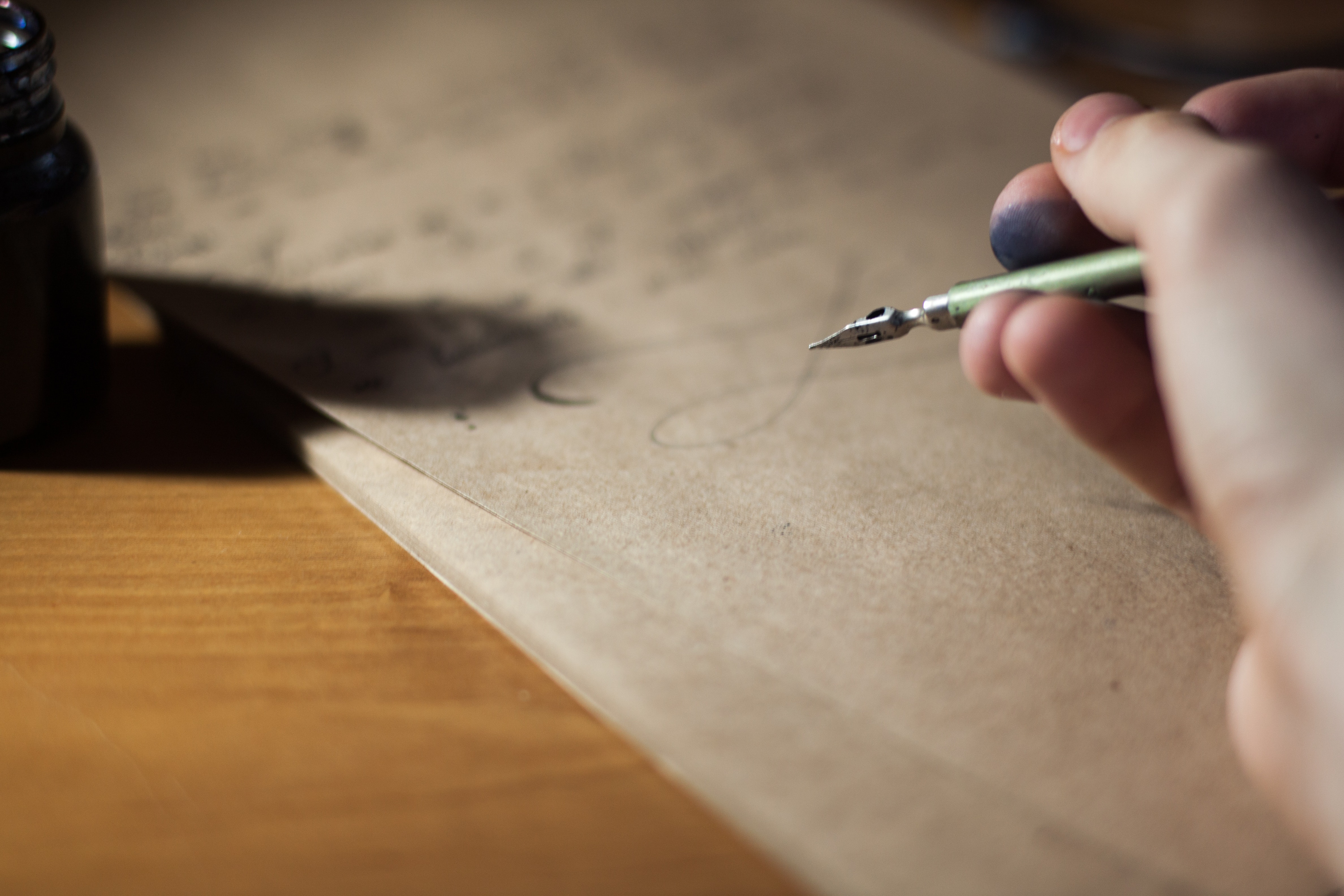 Person Holding Fountain Pen, Letter, Writing, Wood, Vintage, HQ Photo
