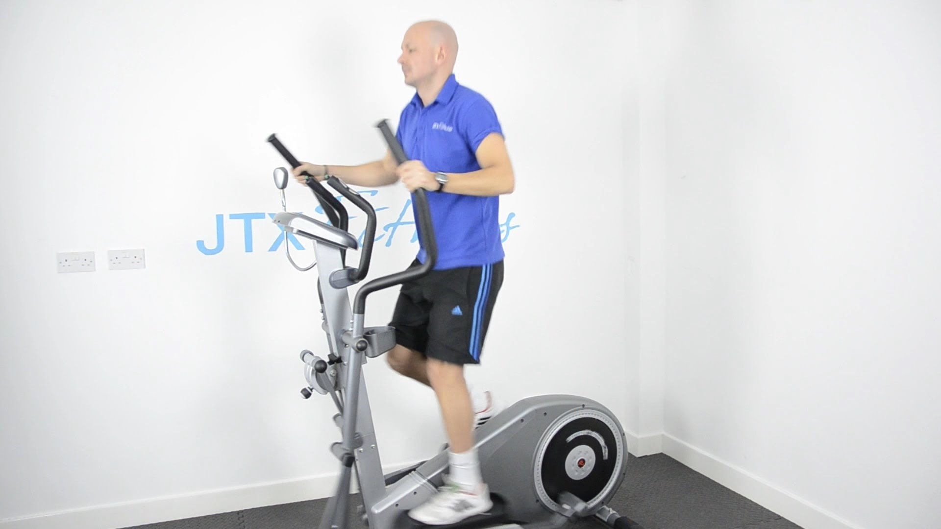 How To Use A Cross Trainer - YouTube