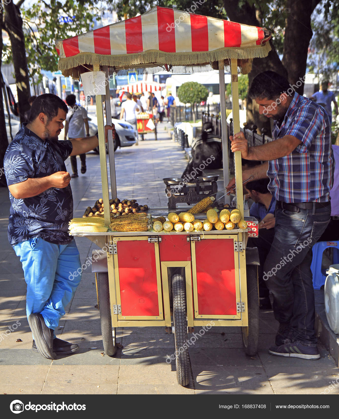 man is selling fried corn and chestnut outdoor in Istanbul – Stock ...