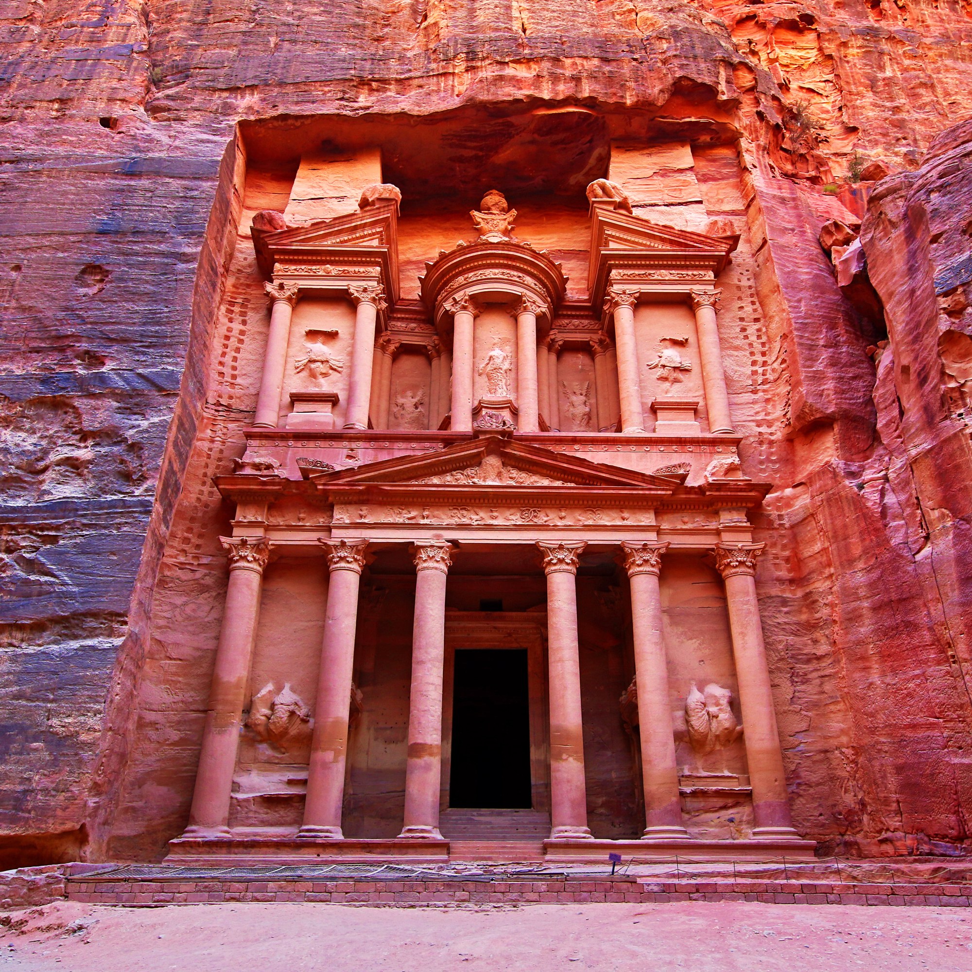 Why Now Is the Time to Visit Petra in Jordan - Vogue