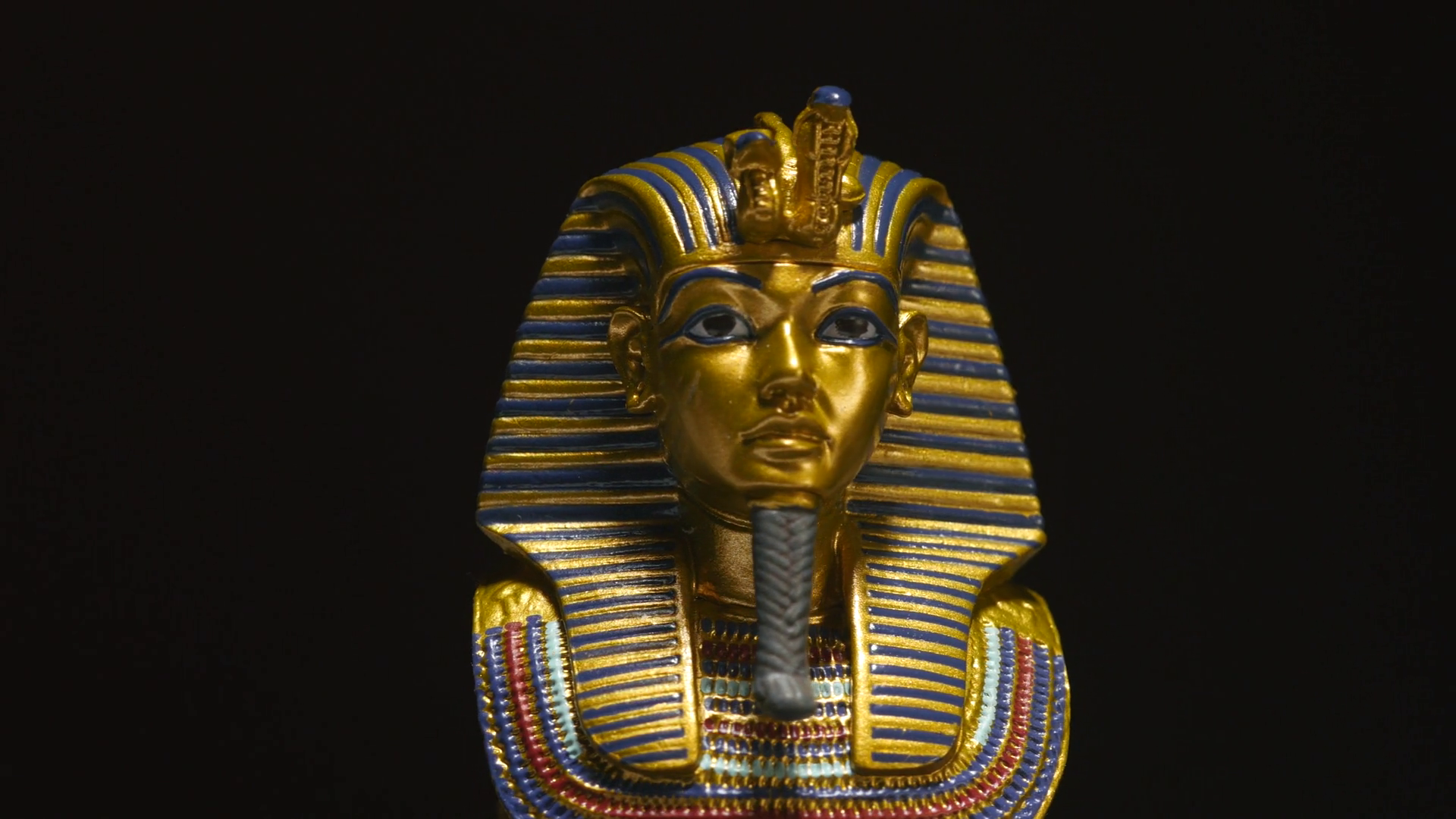 4K Golden Pharaoh Mask Artifact - Egyptian Archaeology Stock Video ...