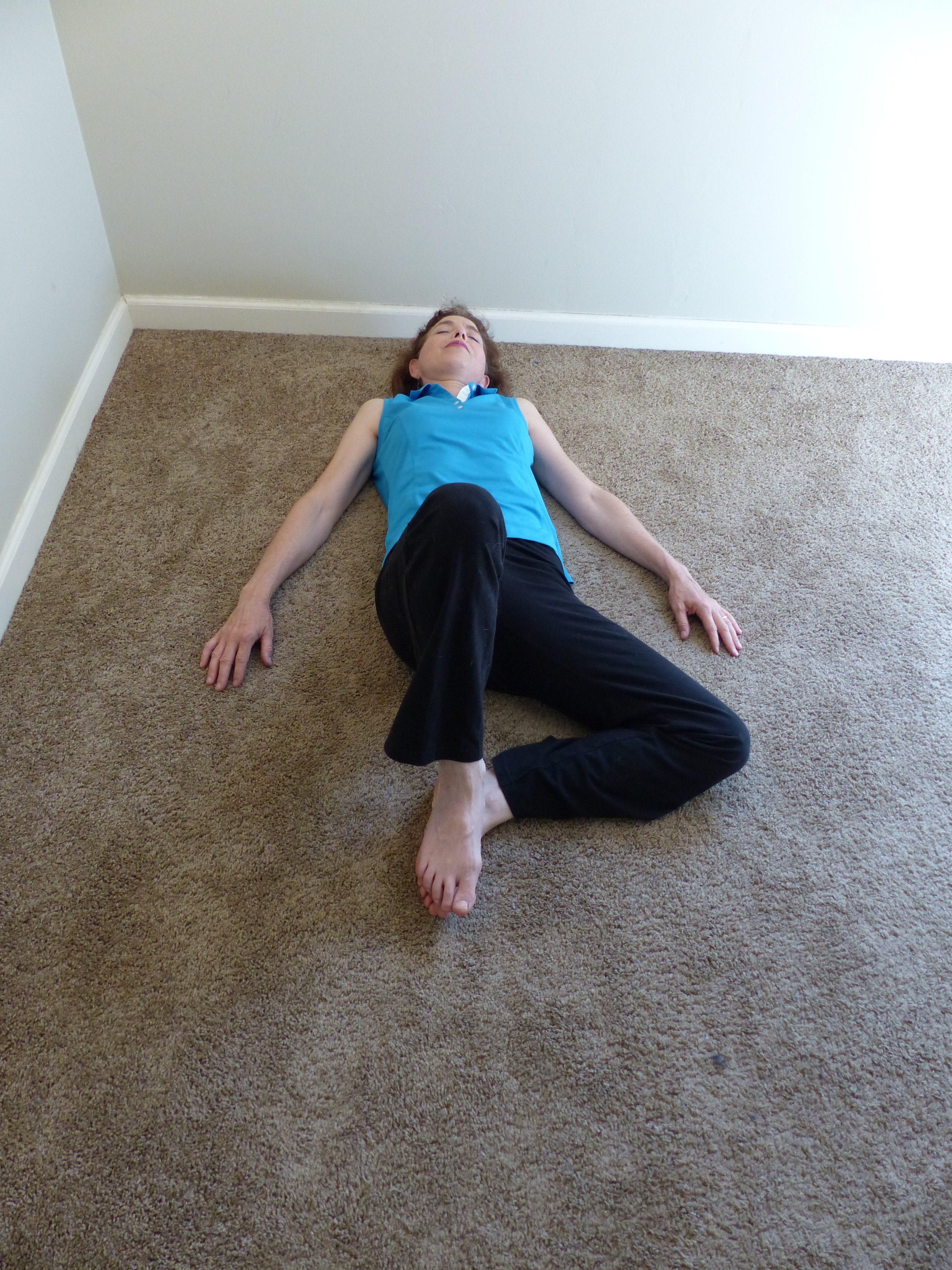 Human Exercise 2 - Improve Your Walking by Lying Down | Debono Moves
