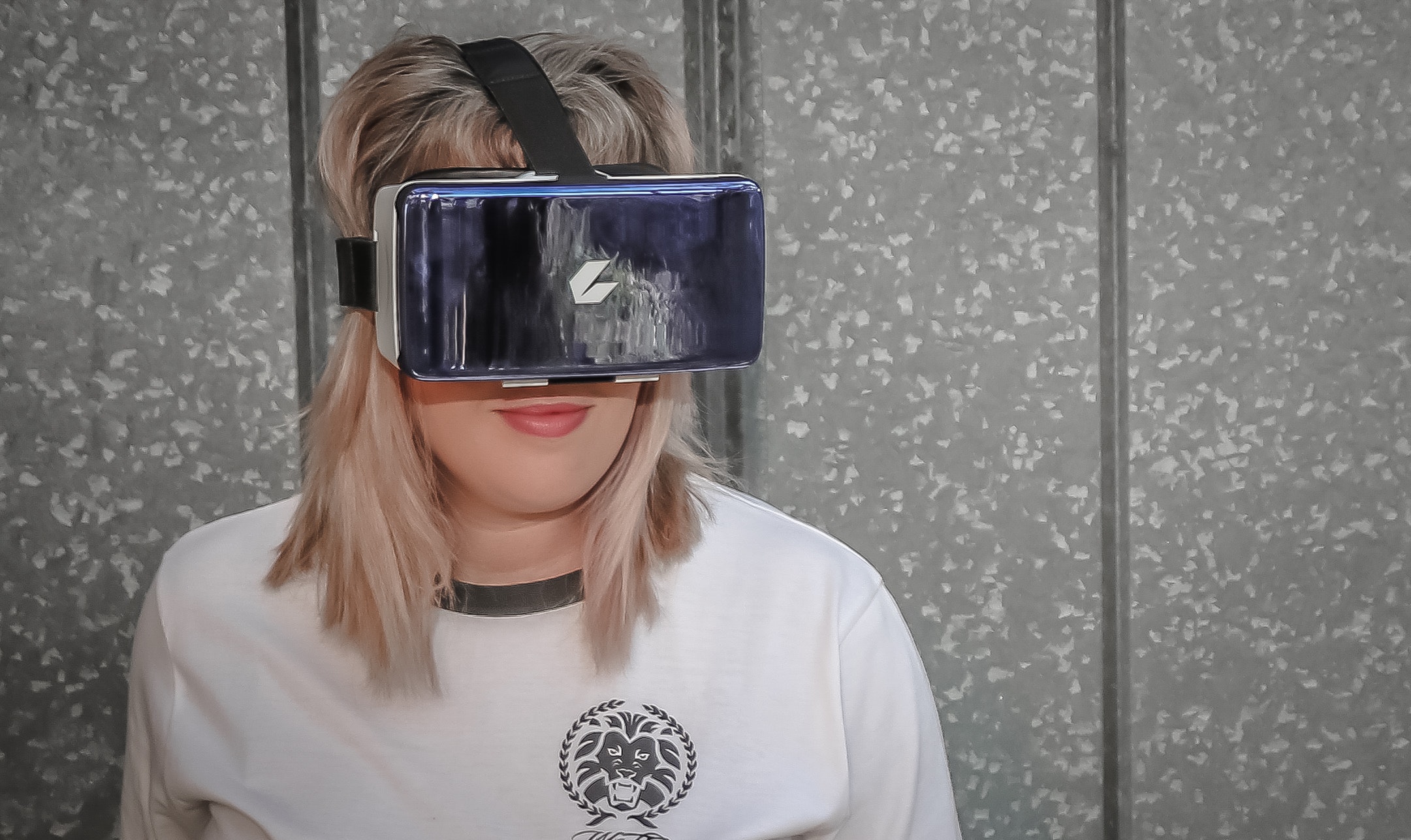 Photo of Woman Wearing Virtual Reality Headset, Close-up, Pretty, Wearing, Virtual reality headset, HQ Photo