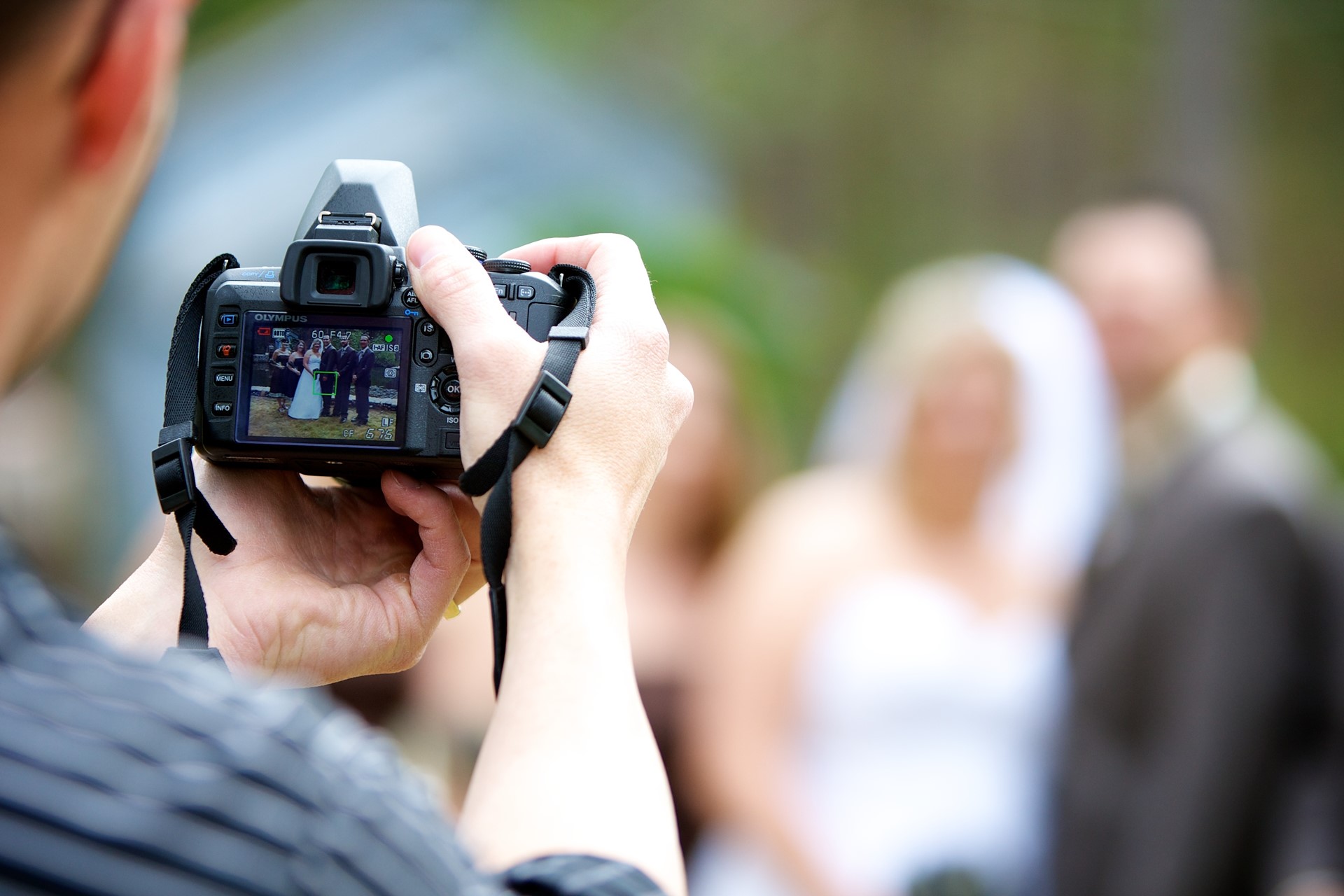 The Importance of a Wedding Photographer and How to Find a Good One