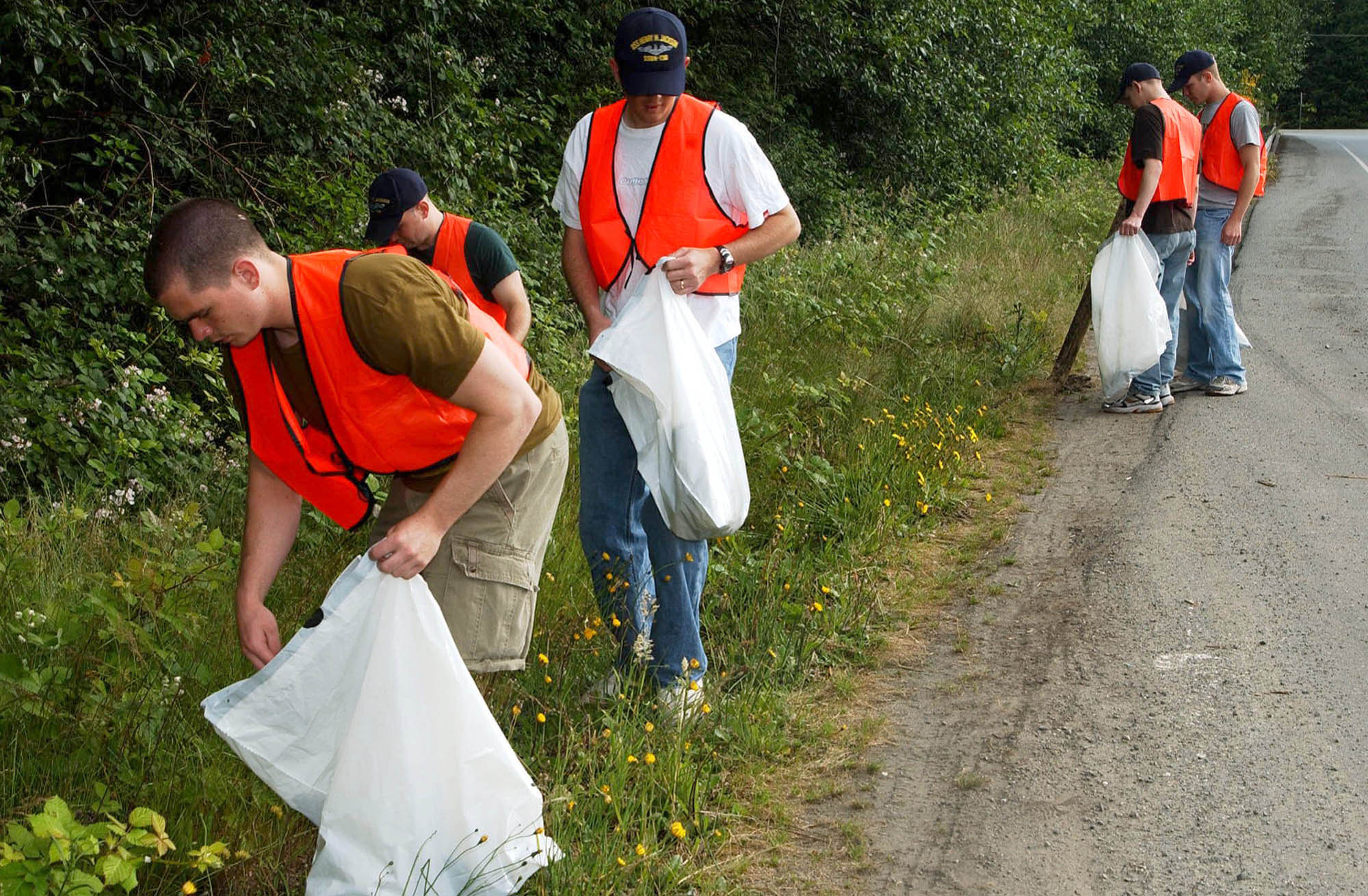 Anglo Celt - Community appeals for volunteers for clean up