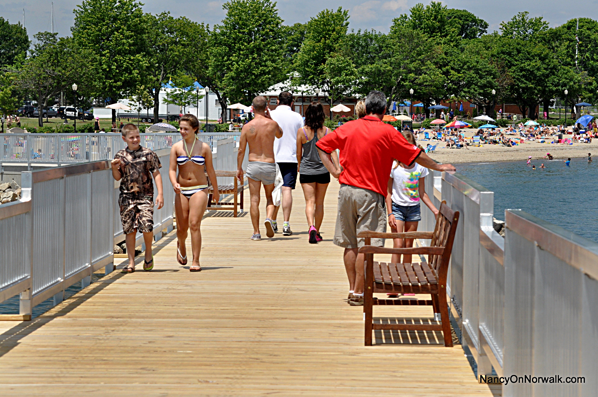 Norwalk bus tour ends on new beach pier | Nancy on Norwalk