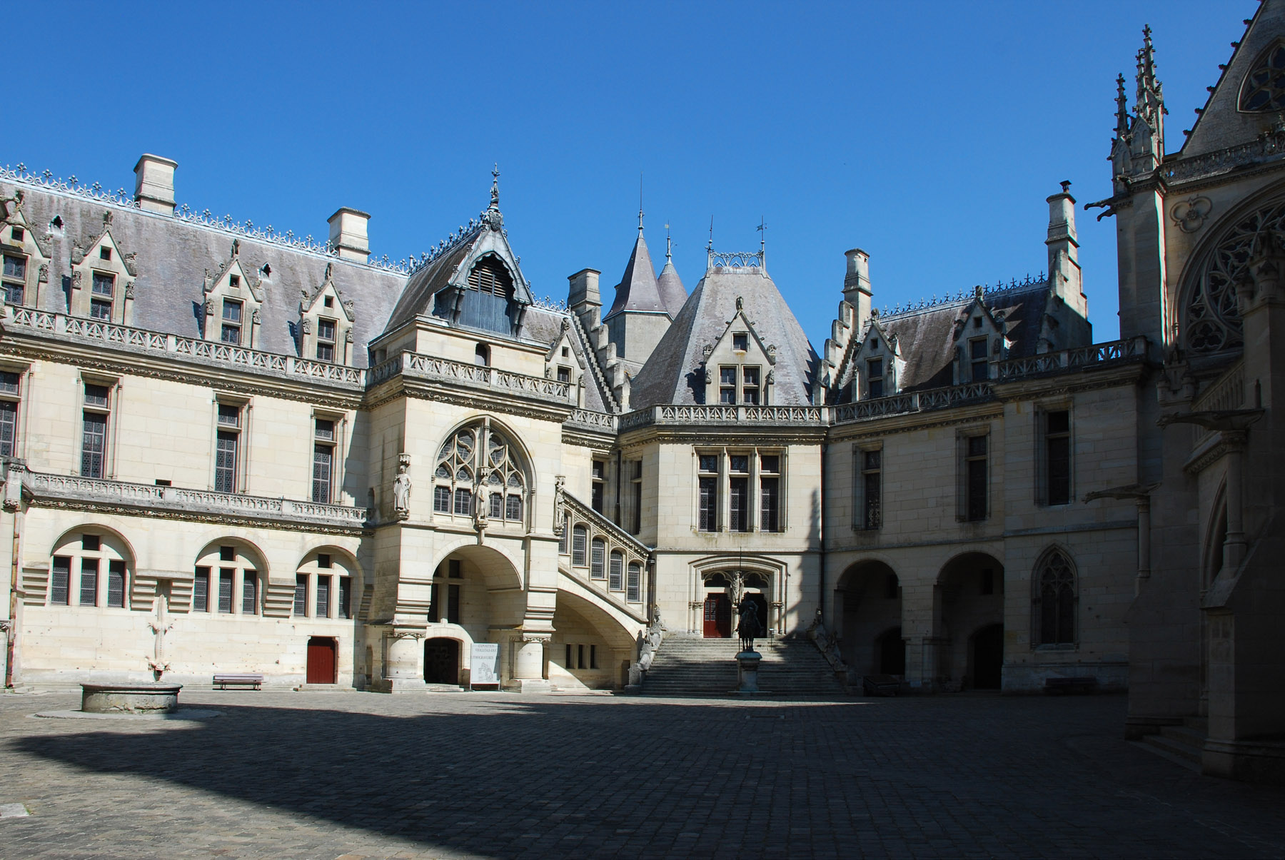 Photo: Castle of Pierrefonds - France