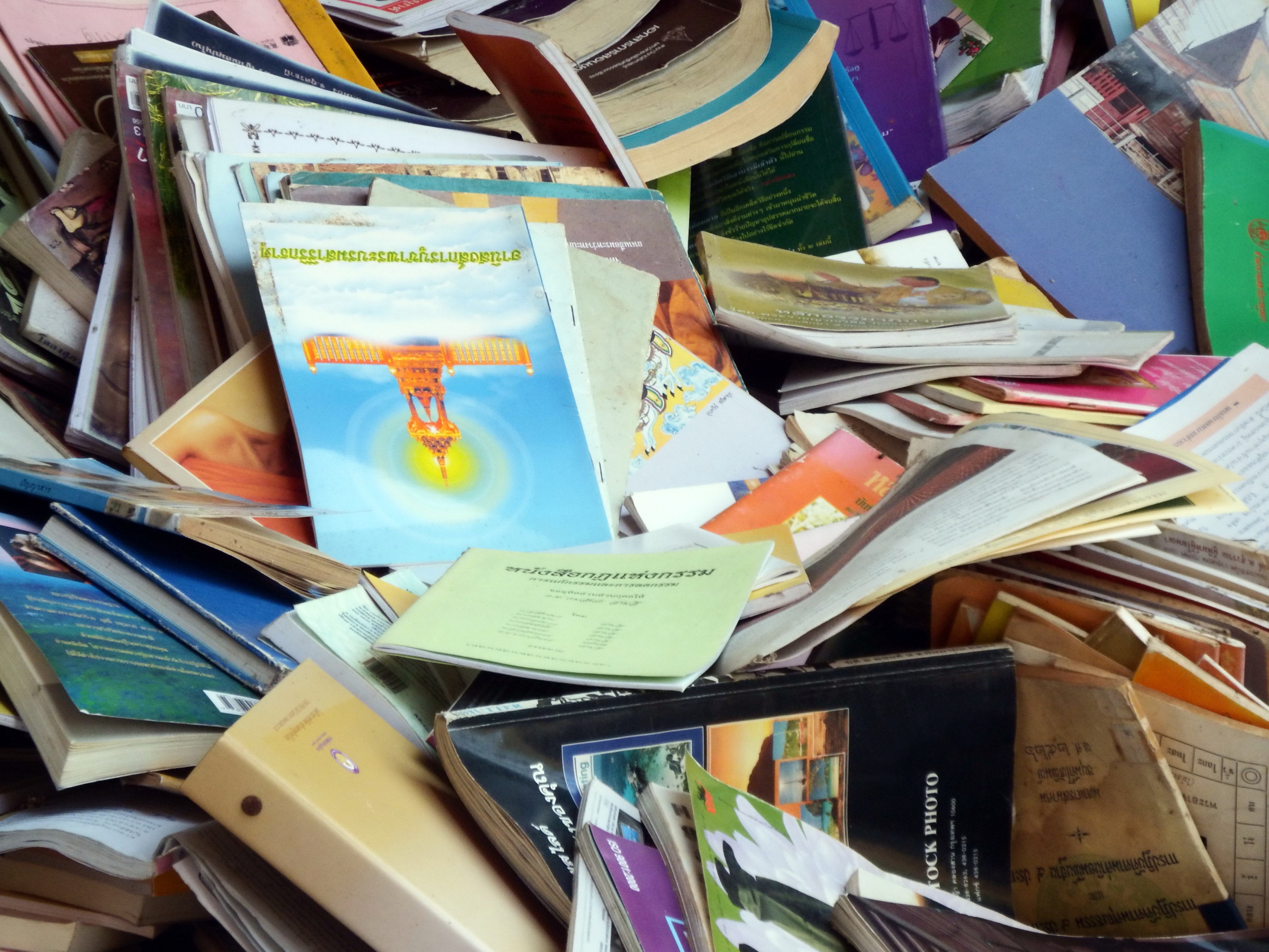 Pile of old books, Alot, Throwaway, Sale, Rubbish, HQ Photo