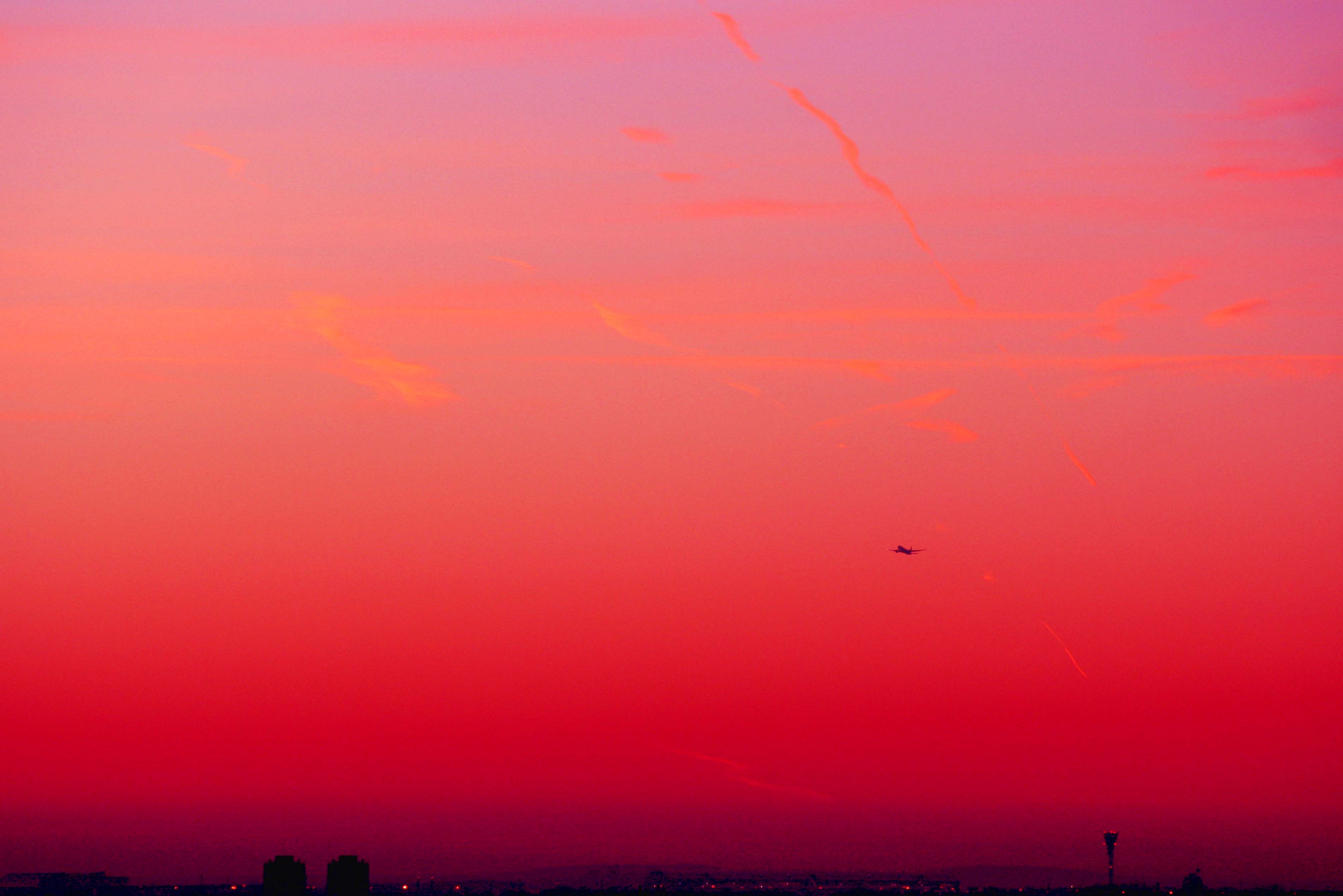 File:Pink sunset over London.jpg - Wikimedia Commons