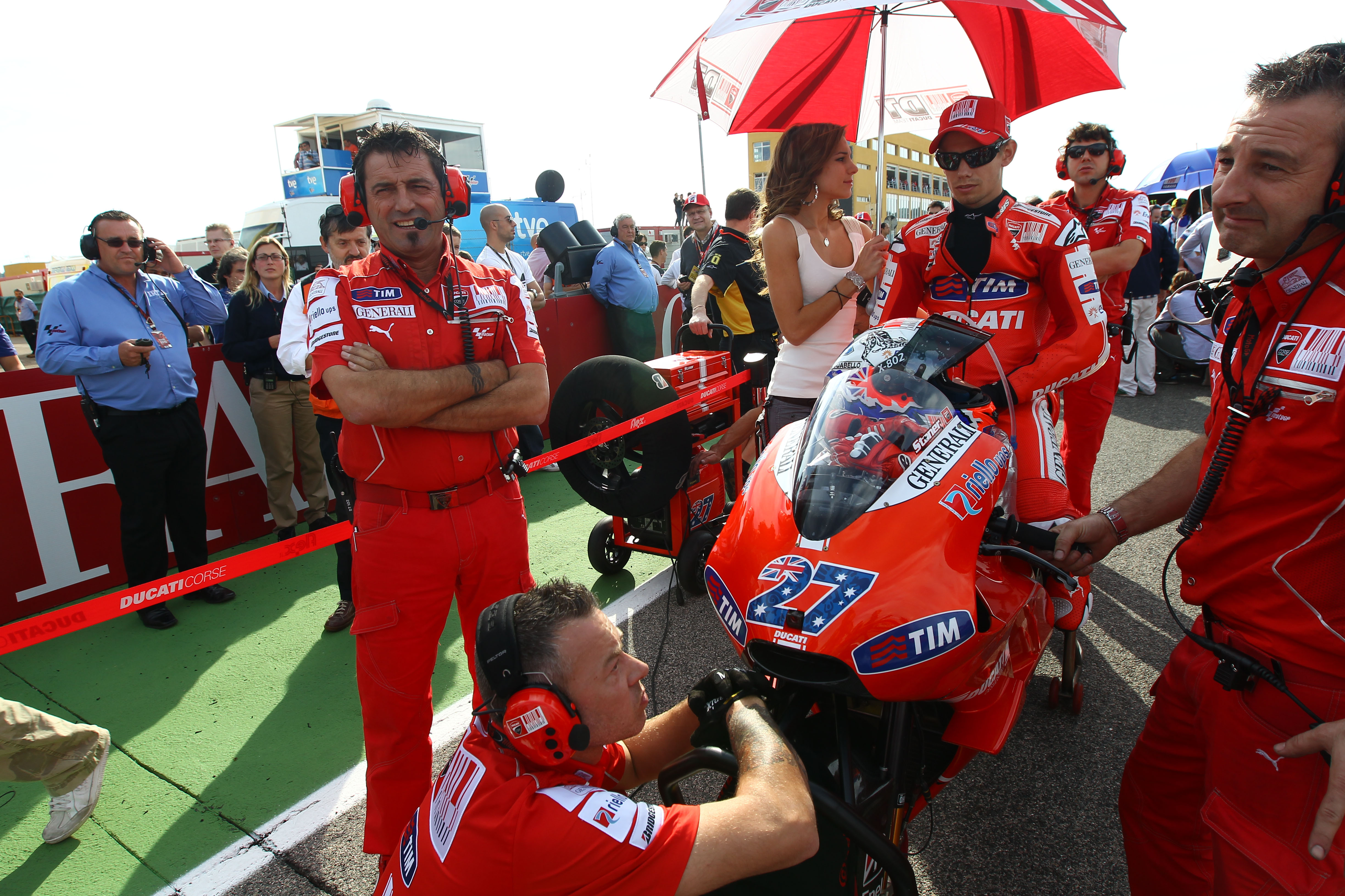 Ducati pit crew to join Stoner at Repsol... | Visordown