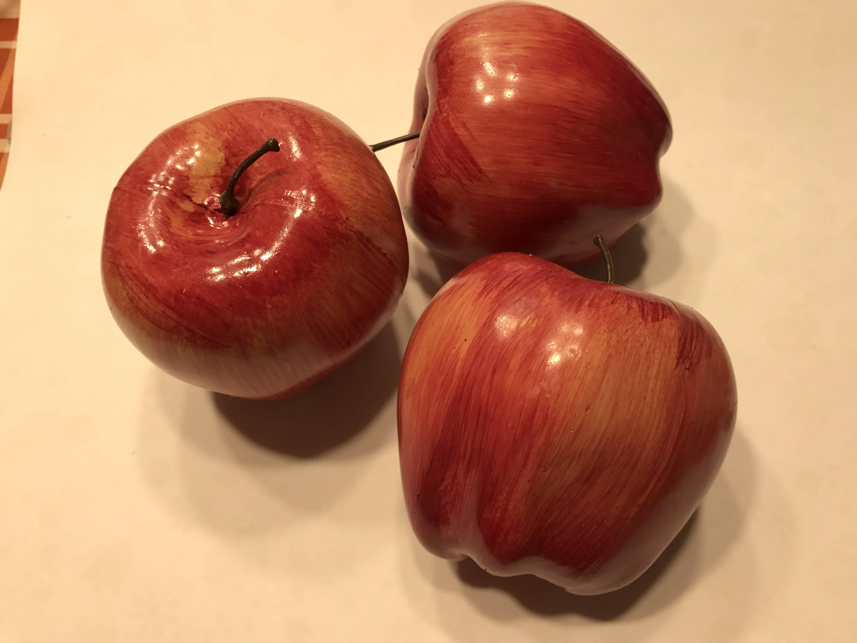 3 large plastic apples, about 3 x 3 1/4 inch (A3) from ...