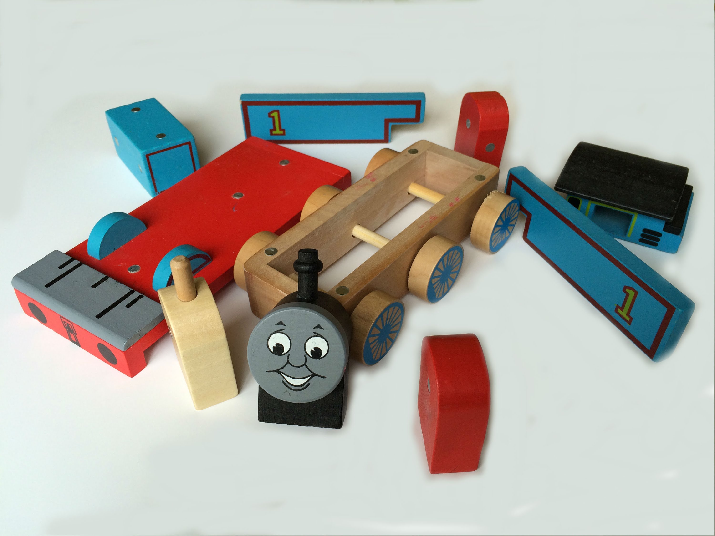 Thomas and Friends Wooden Toy Train Build like Mega Bloks and Lego ...