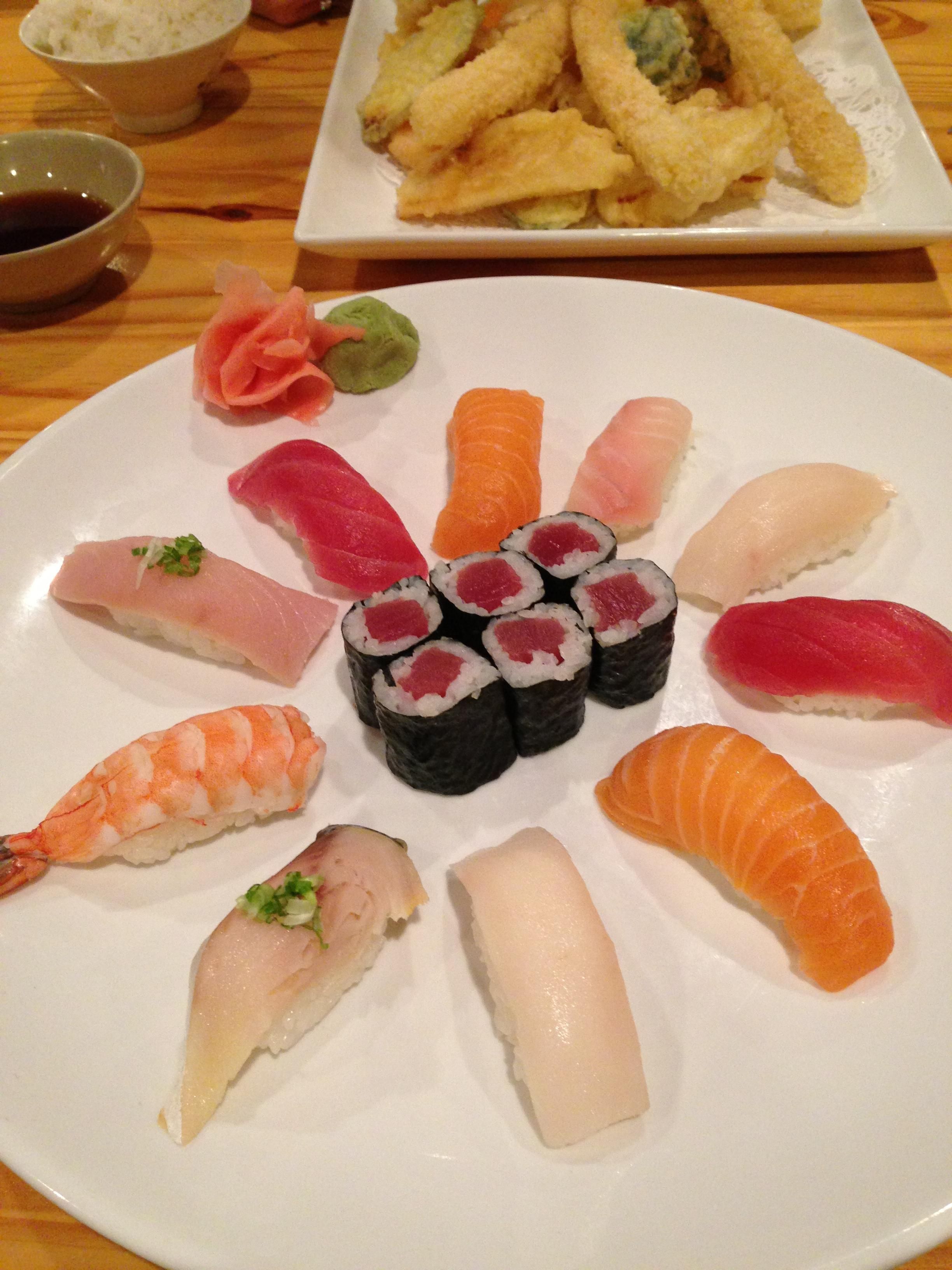 I ate] a plate of sushi | yummy | Pinterest | Foods and Food and drink