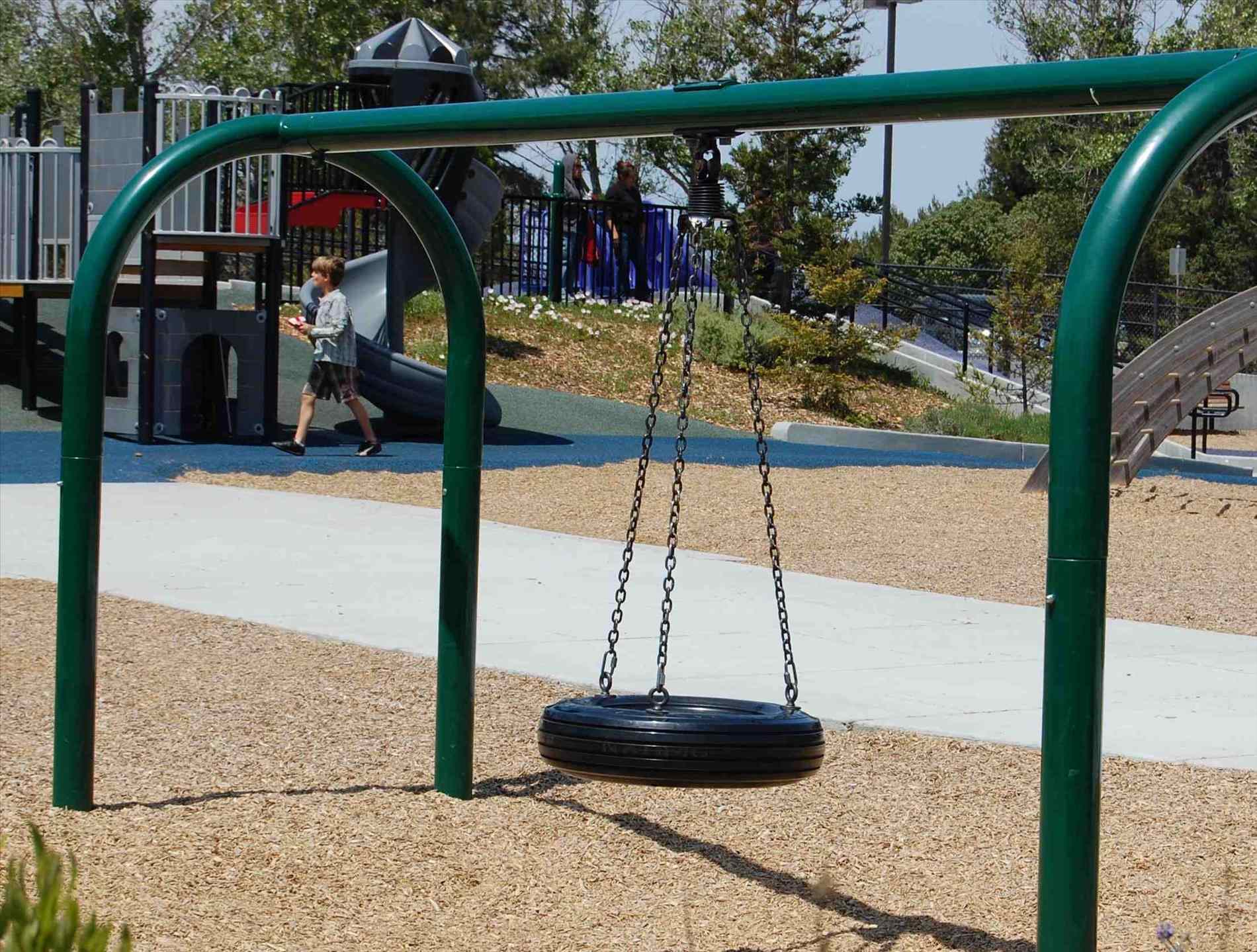 The Images Collection of Cool playground swings places to soar on a ...