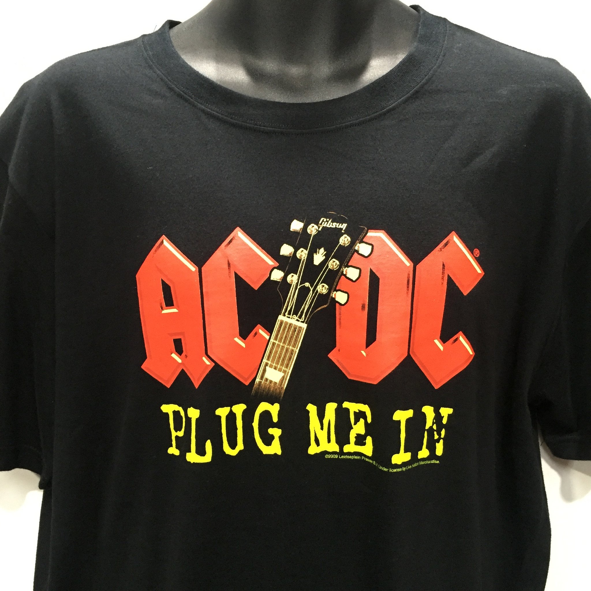 AC/DC Plug Me In Black T Shirt 1 – Famous Rock Shop