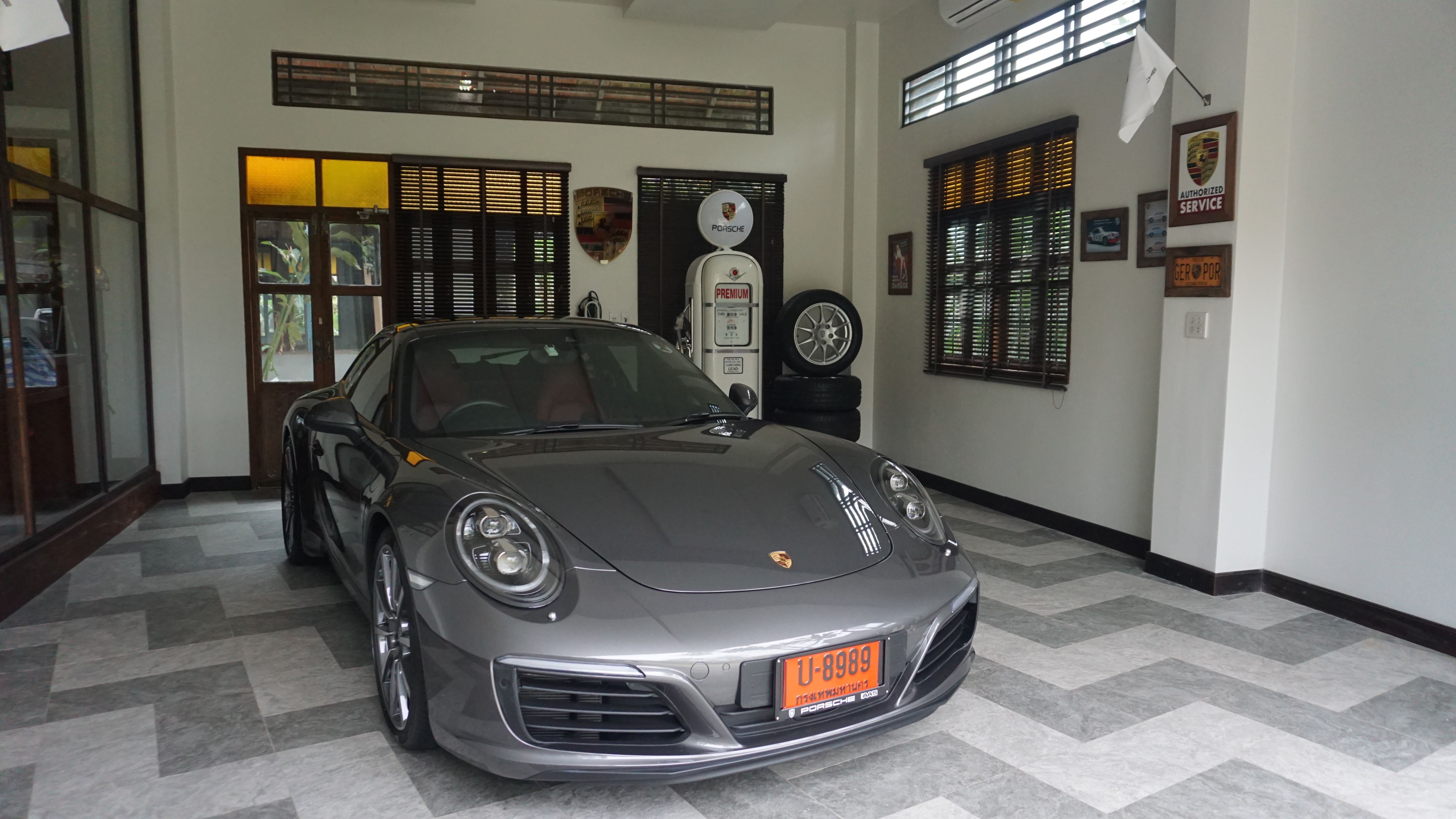 Porsche garage | My car | Pinterest | Cars