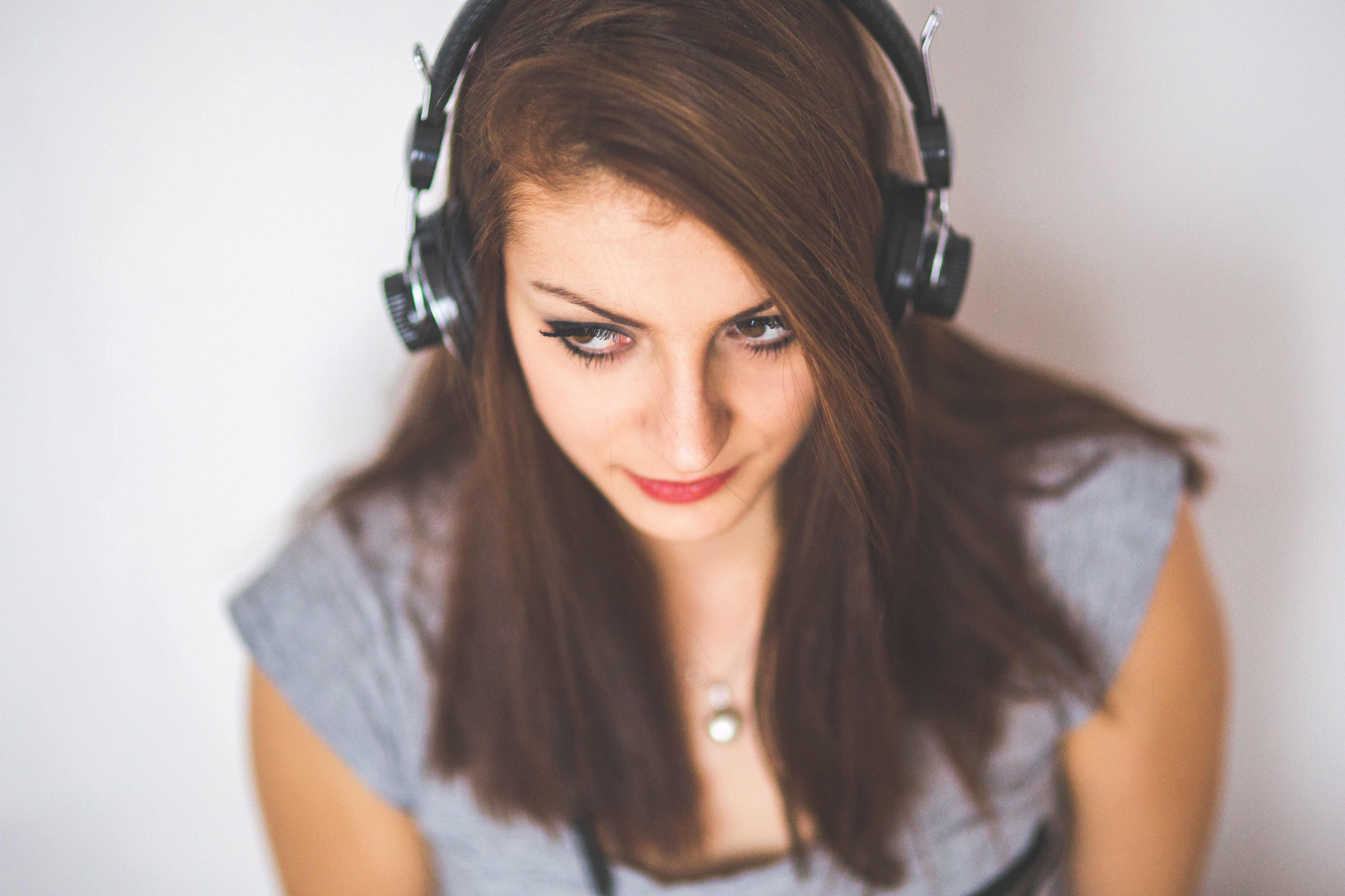 Portrait of young attractive girl listening to music with headphones, Attractive, Beautiful, Brown hair, Dark hair, HQ Photo