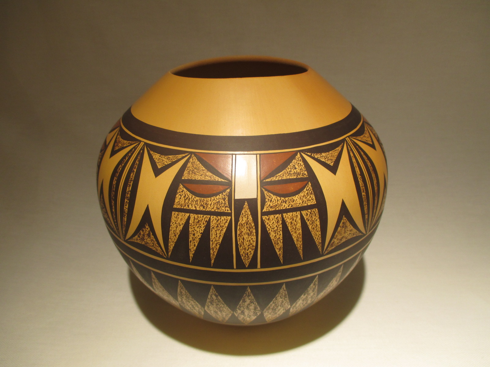 Hopi Pottery / Jar by Steve Lucas - Hopi Indian Pottery Jar