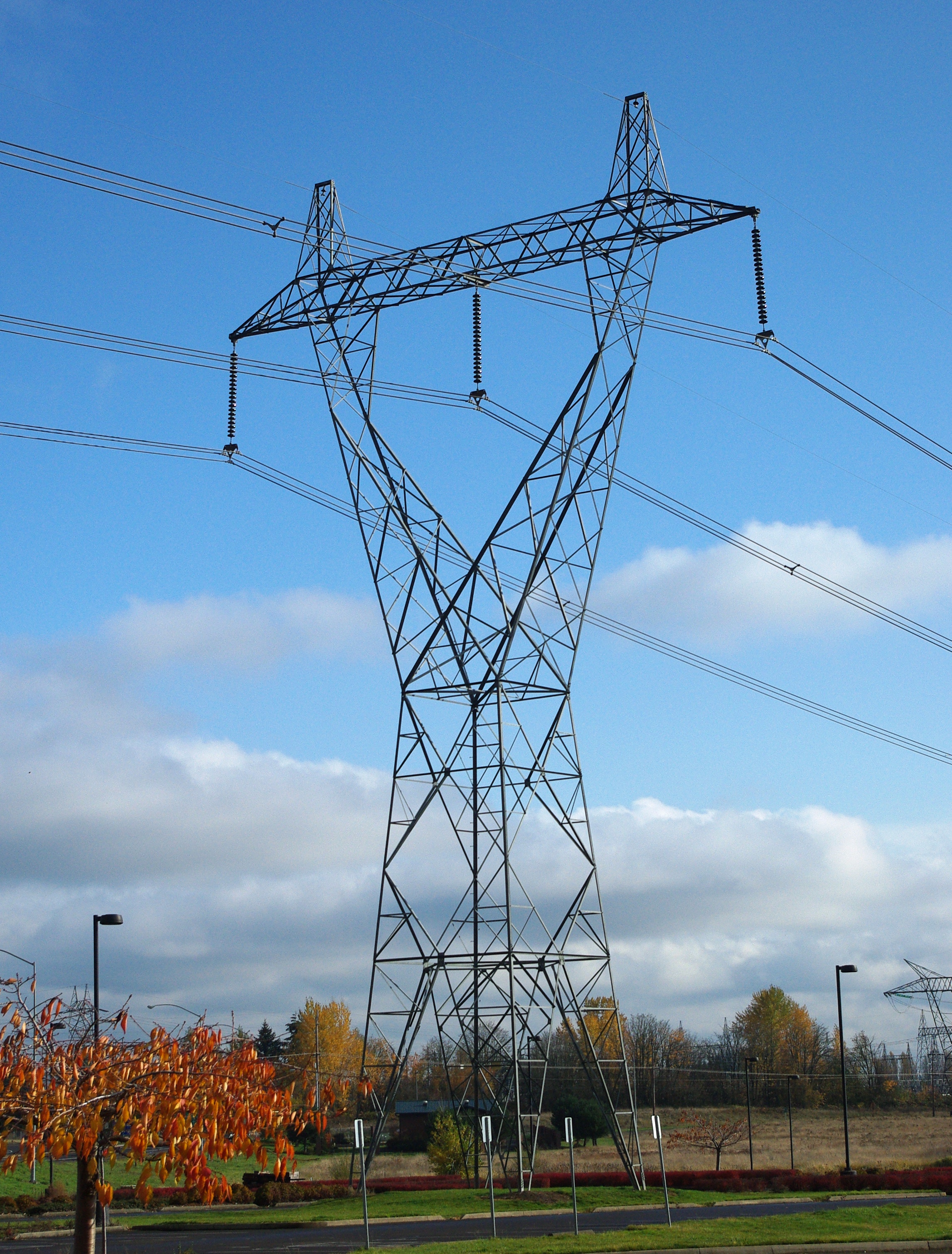 File:High voltage powerline support - Hillsboro, Oregon.JPG ...