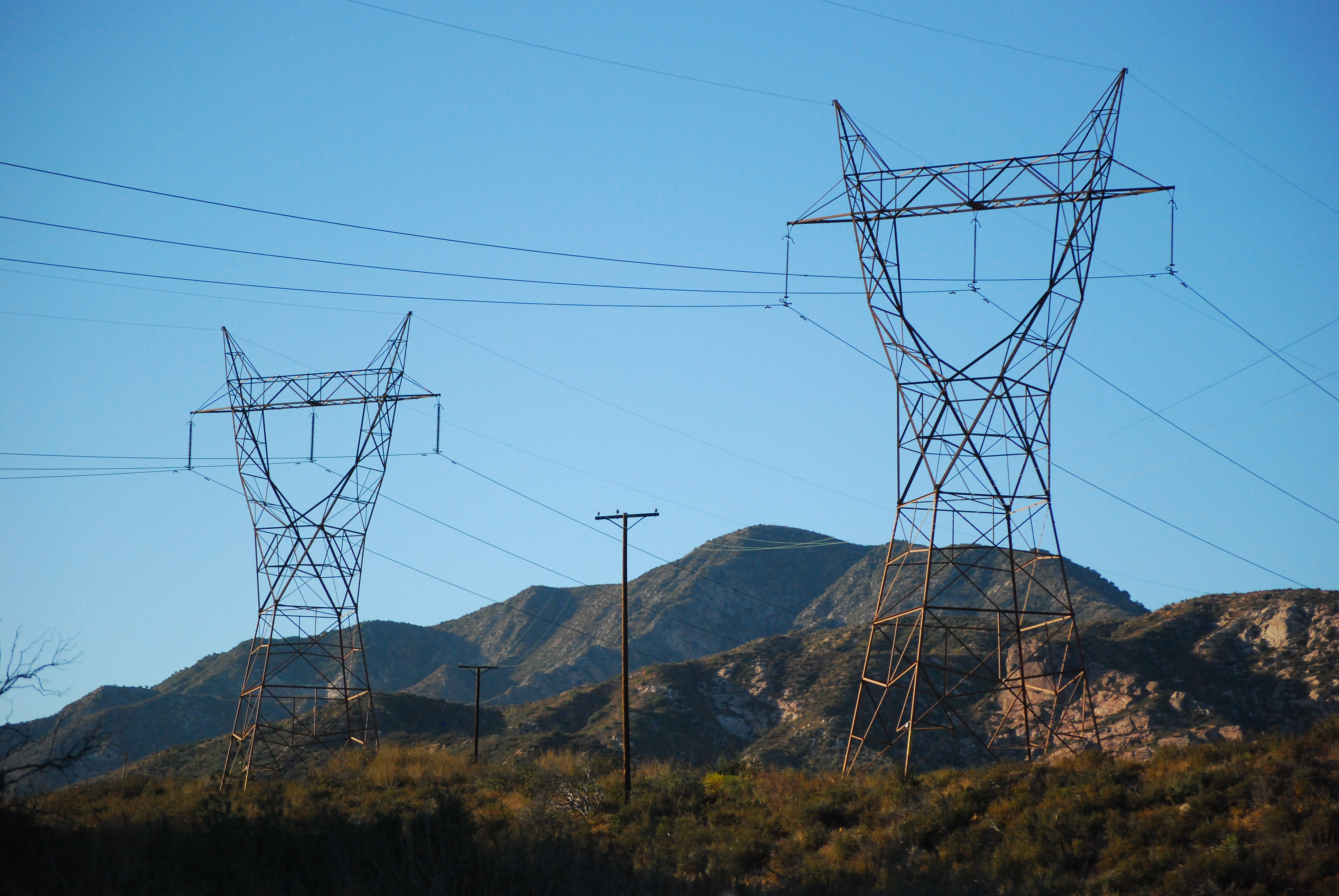Cajon Pass: Power Lines