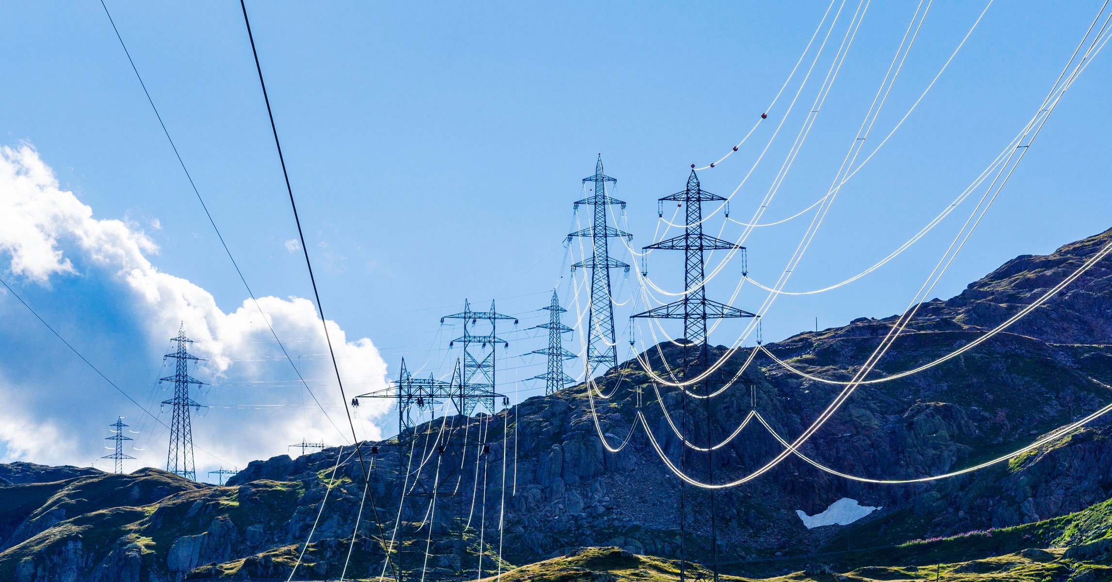 Let's Do the Shocking Physics of Why Power Lines Sag | WIRED