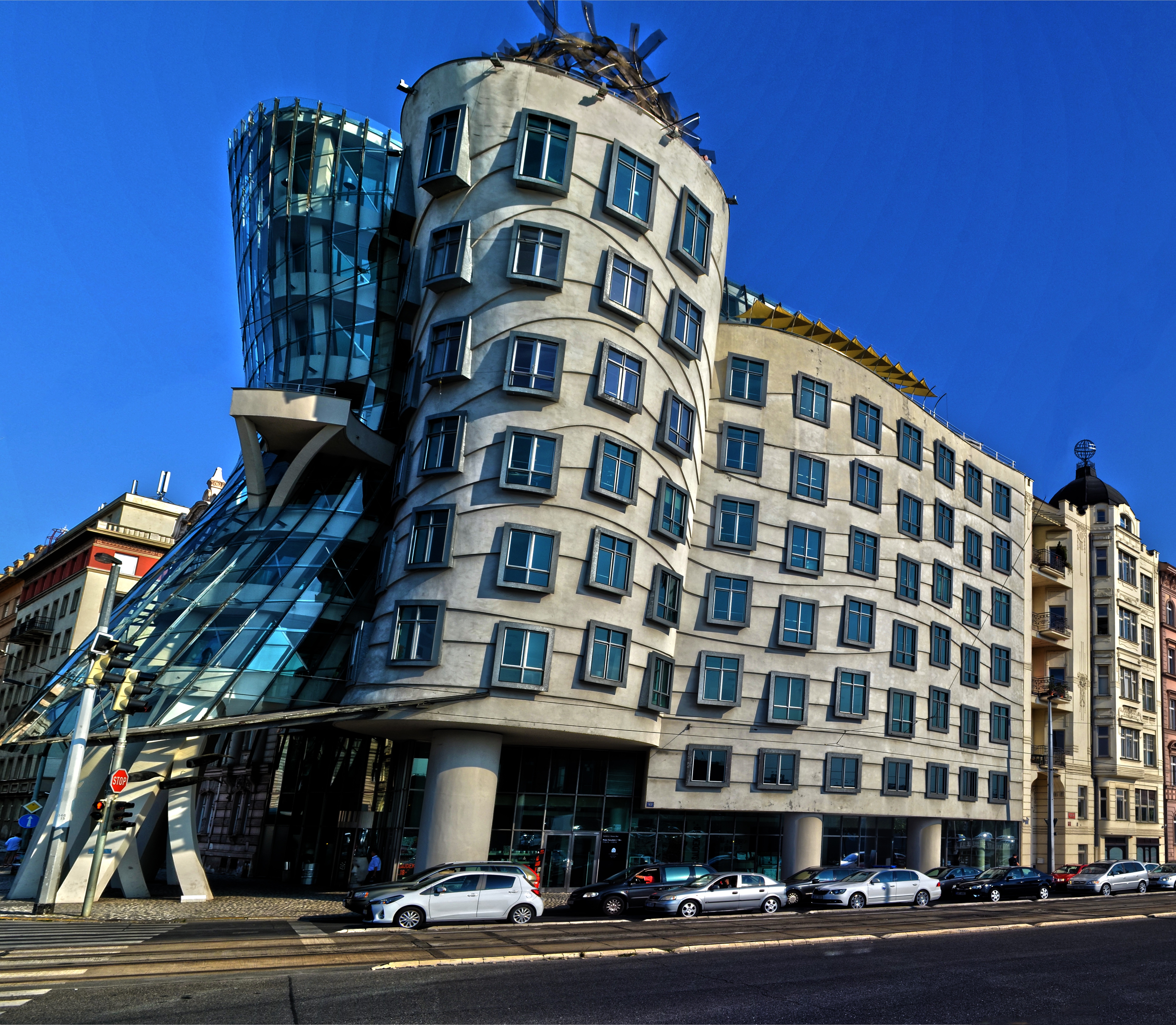 File:The Dancing House in Prague.jpg - Wikimedia Commons