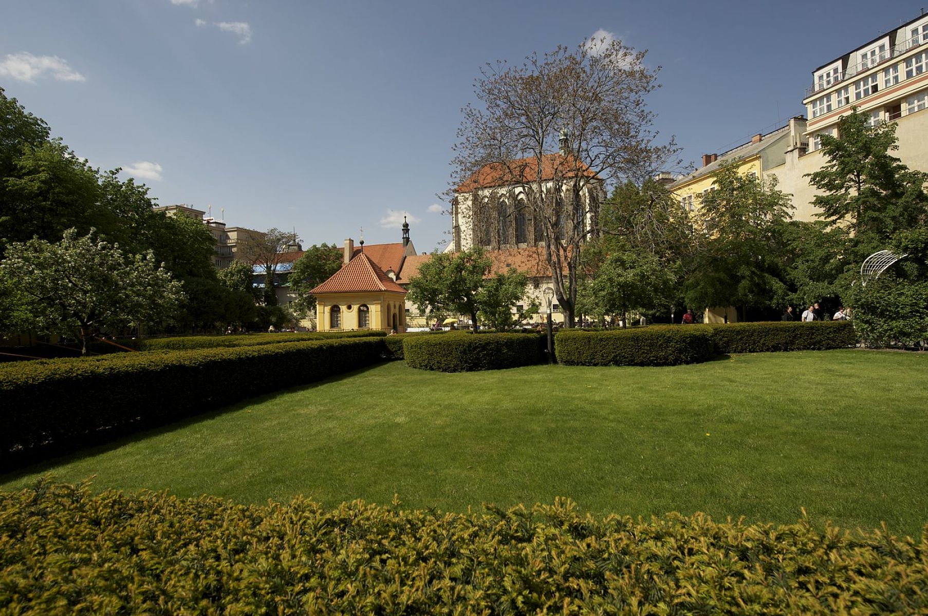 Franciscan Garden | Prague Stay