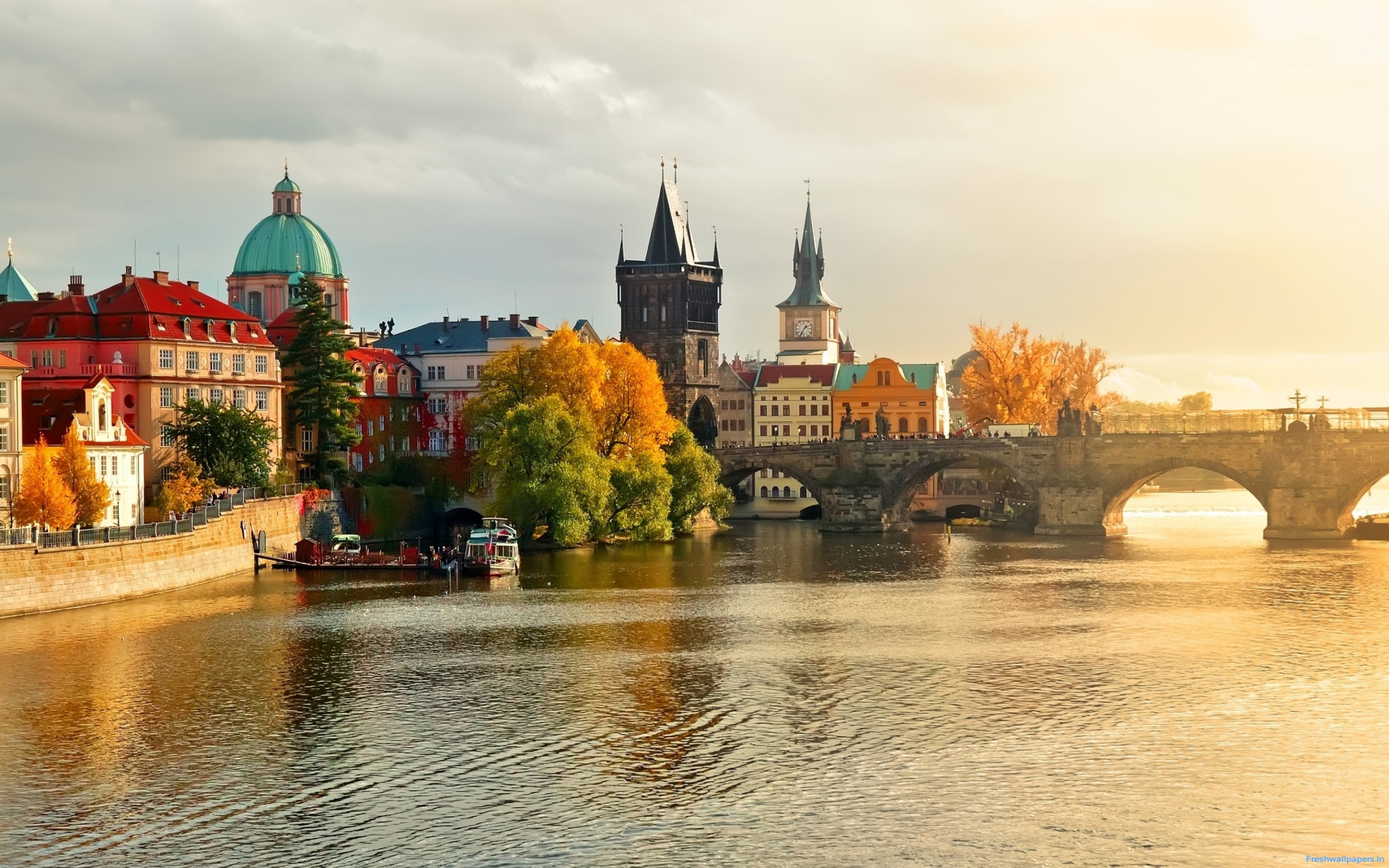 Prague, Charles Bridge, Czech Republic, Vltava, river, boat, autumn ...