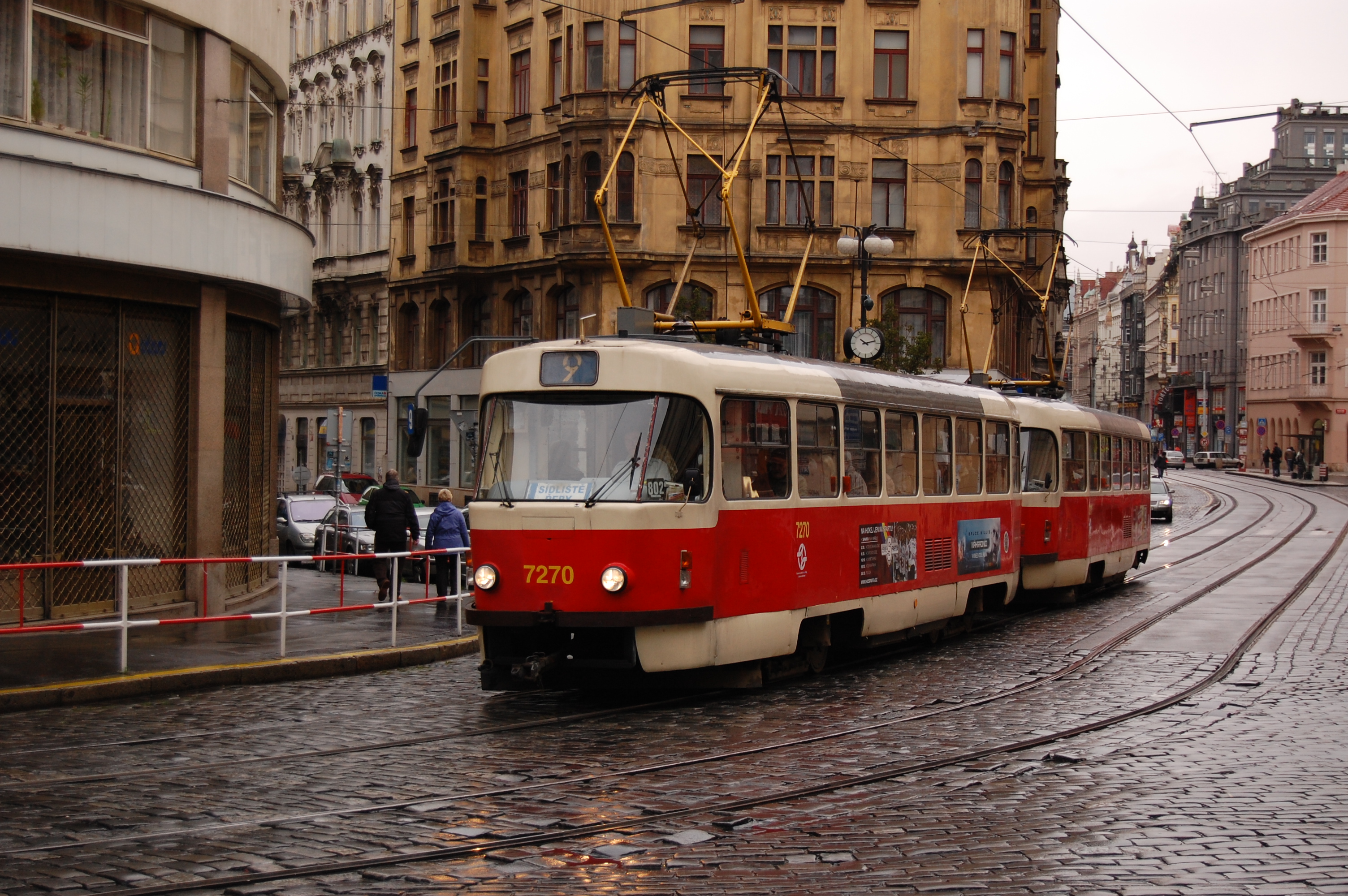 File:Prague Tram.JPG - Wikimedia Commons