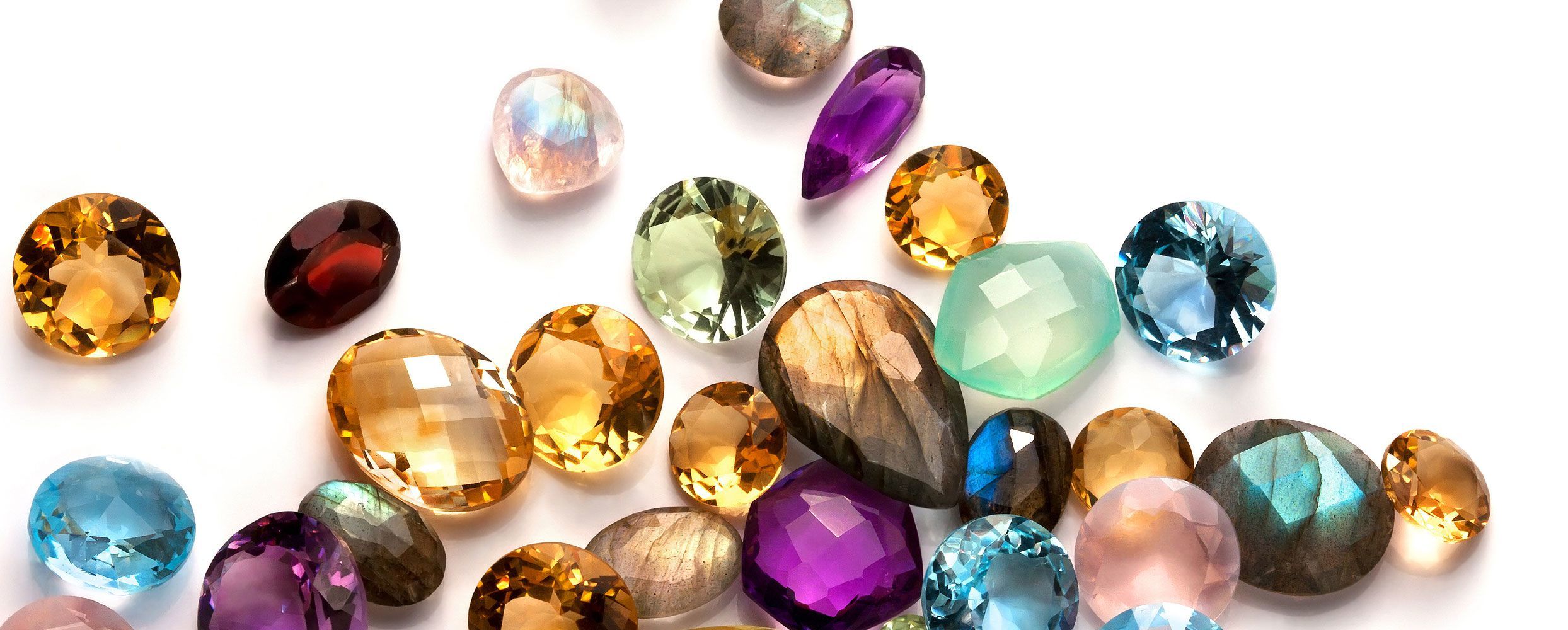 China's Booming Gemstones Market | Luxify - Lux Column