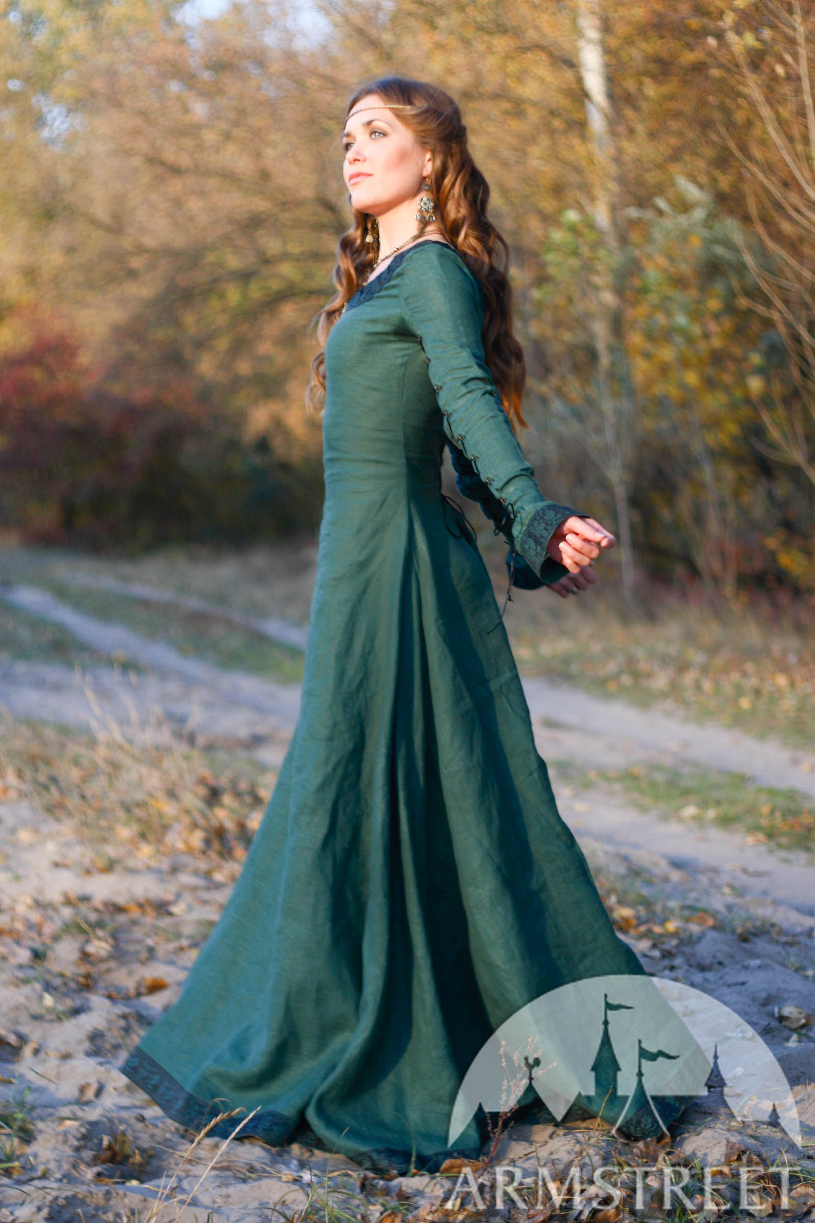 Fantasy linen dress 