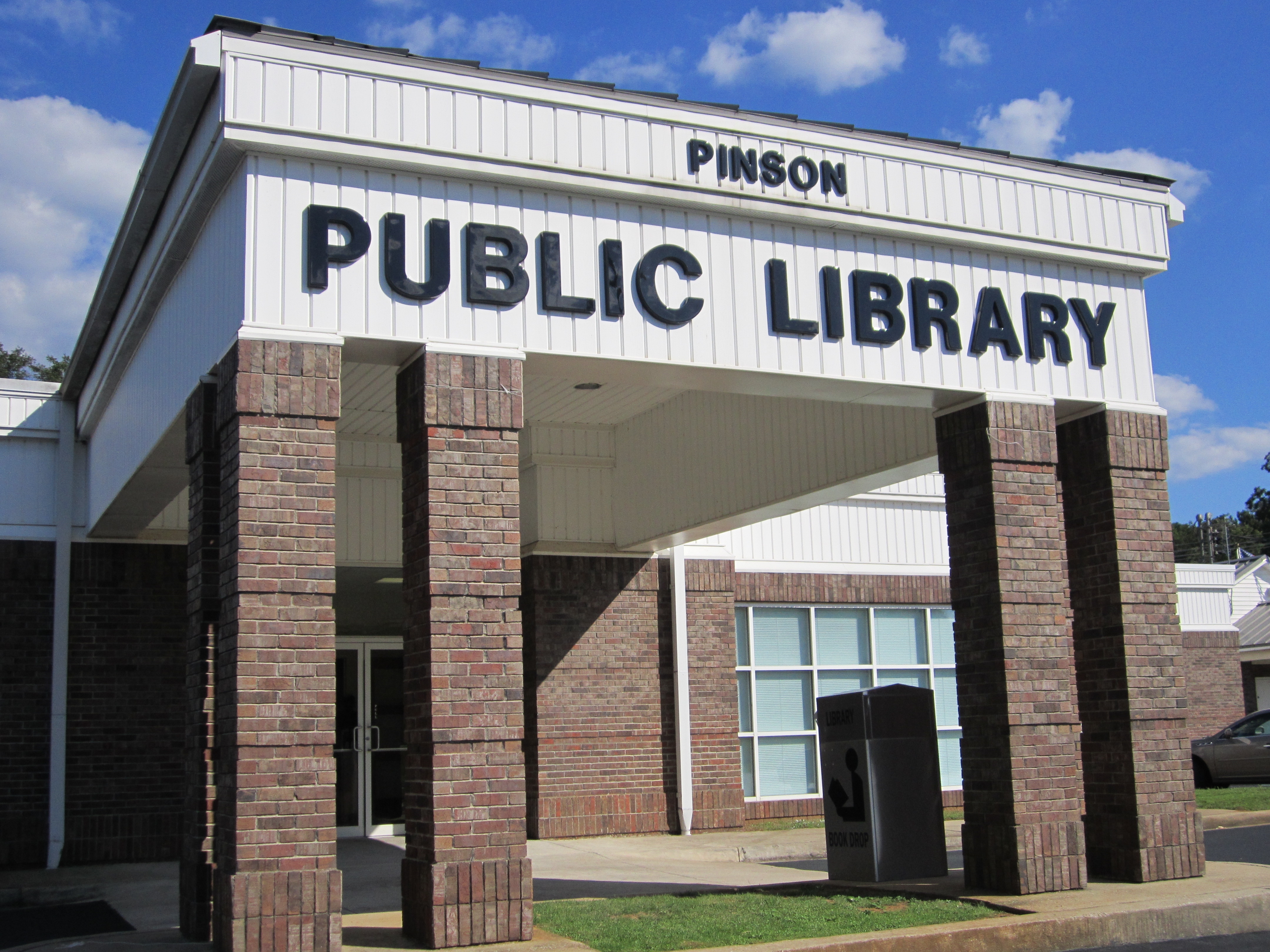 Public library building photo
