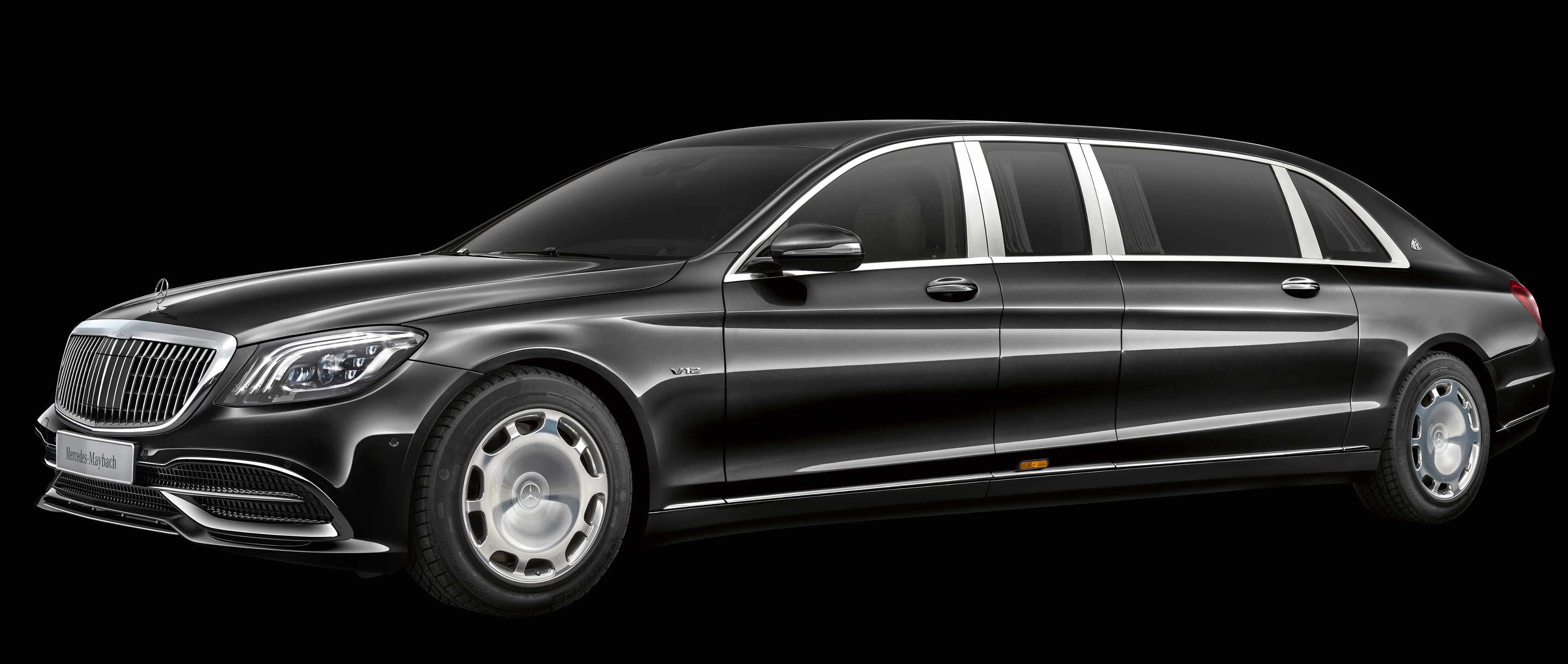 Mercedes-Benz: The new Mercedes-Maybach S 650 Pullman.
