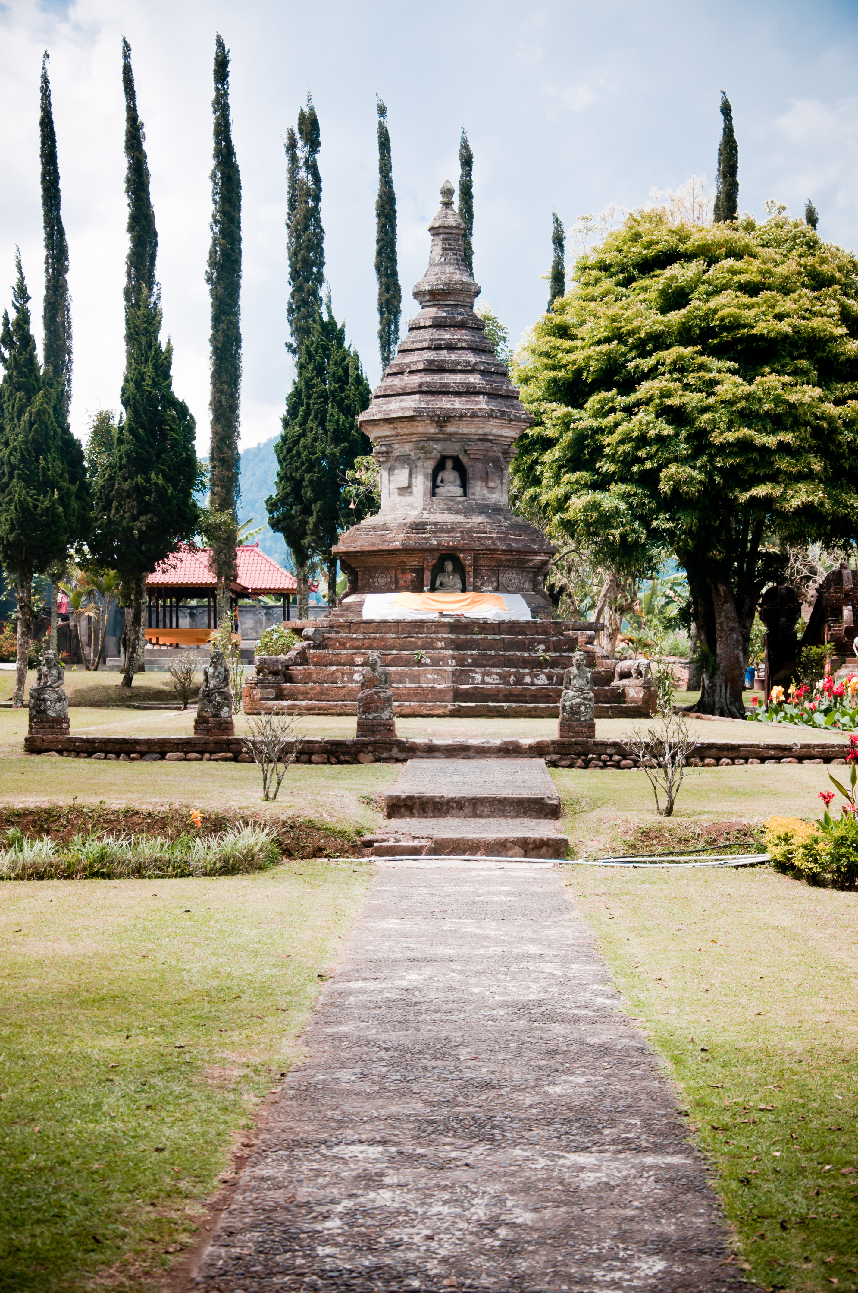 Pura ulun danu temple in bali photo