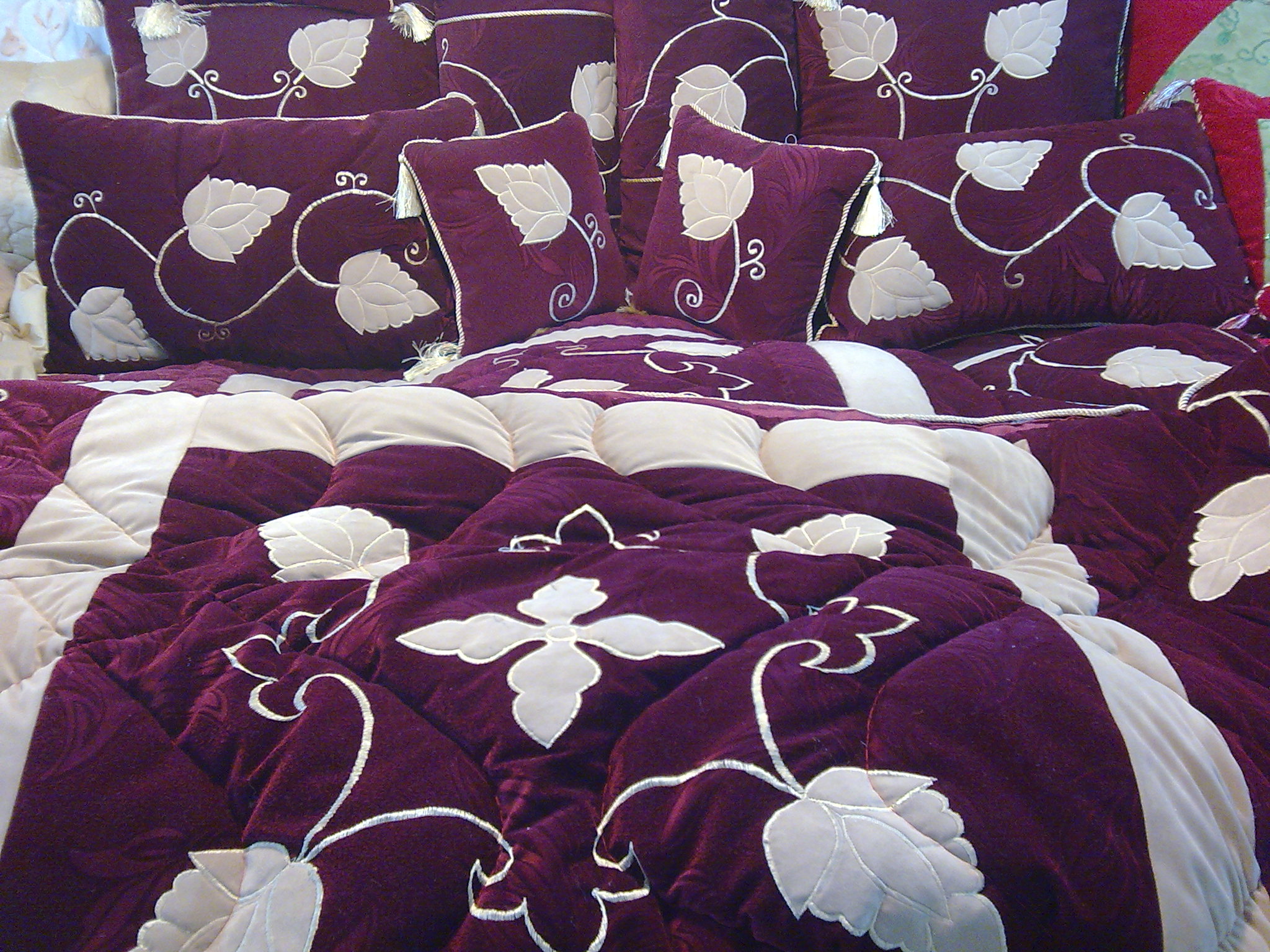 Purple bedsheets photo