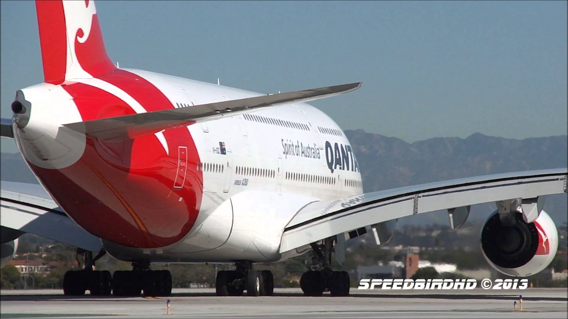 Qantas Airways Airbus A380-842 [VH-OQD] Takeoff From Los Angeles ...