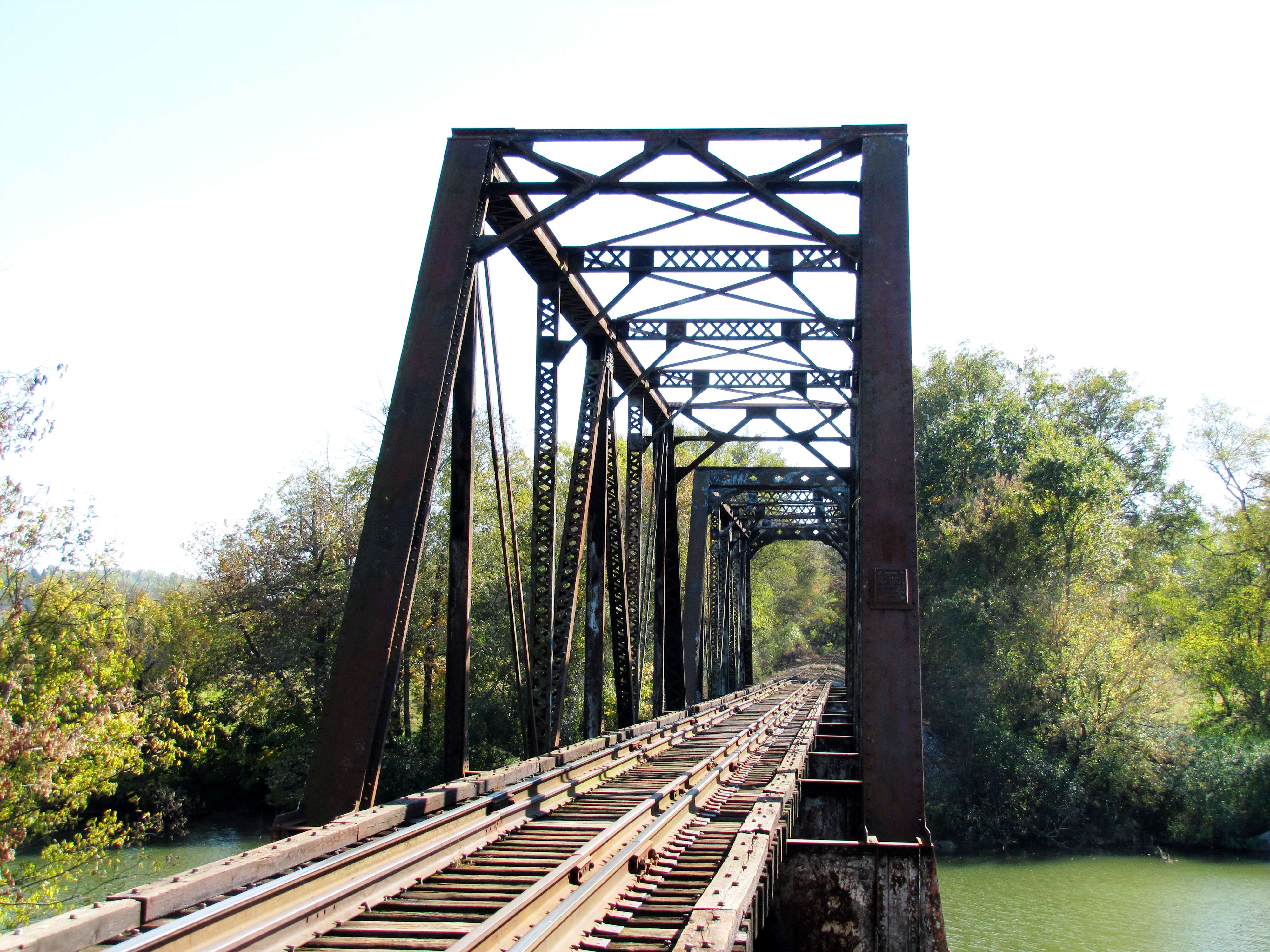 File:Southern-railroad-bridge-rockford-tn1.jpg - Wikimedia Commons