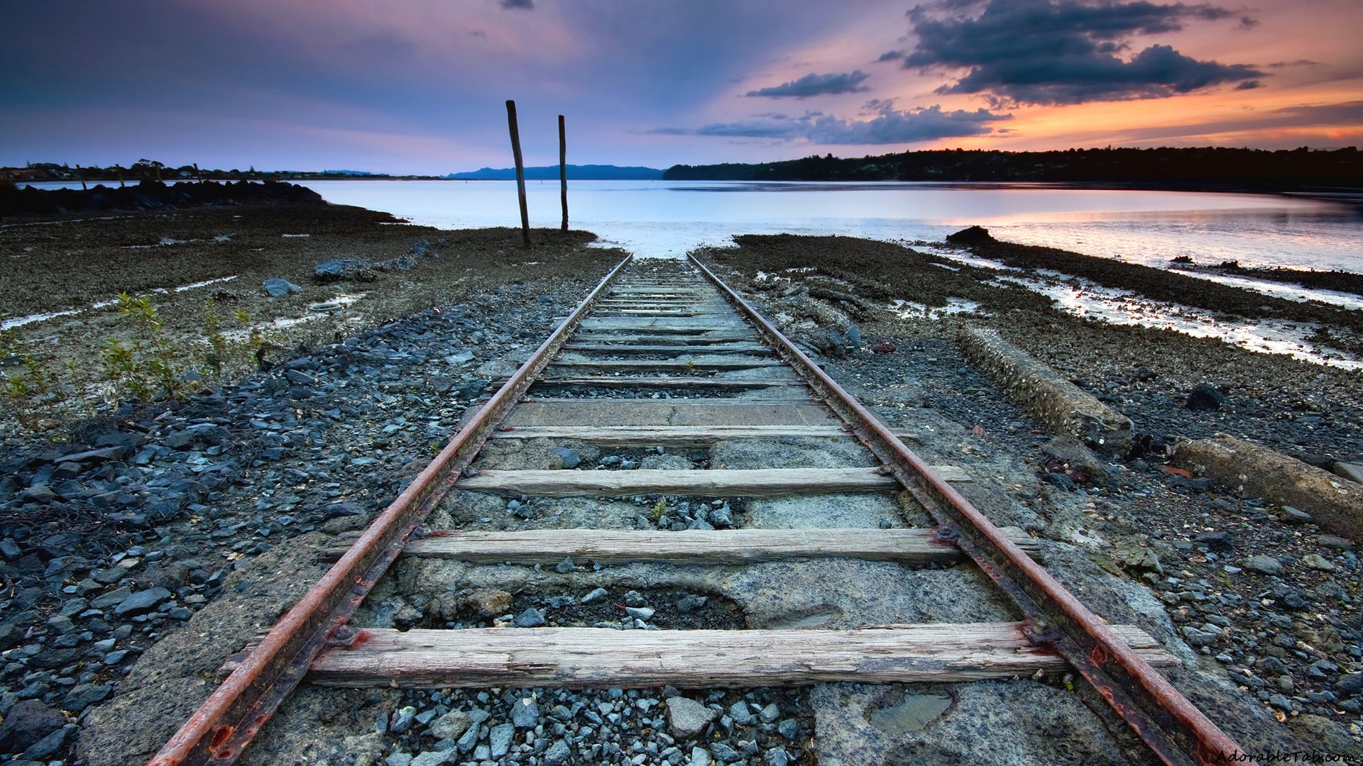 broken, railway, track, line, sea, skyline » AdorableTab.com