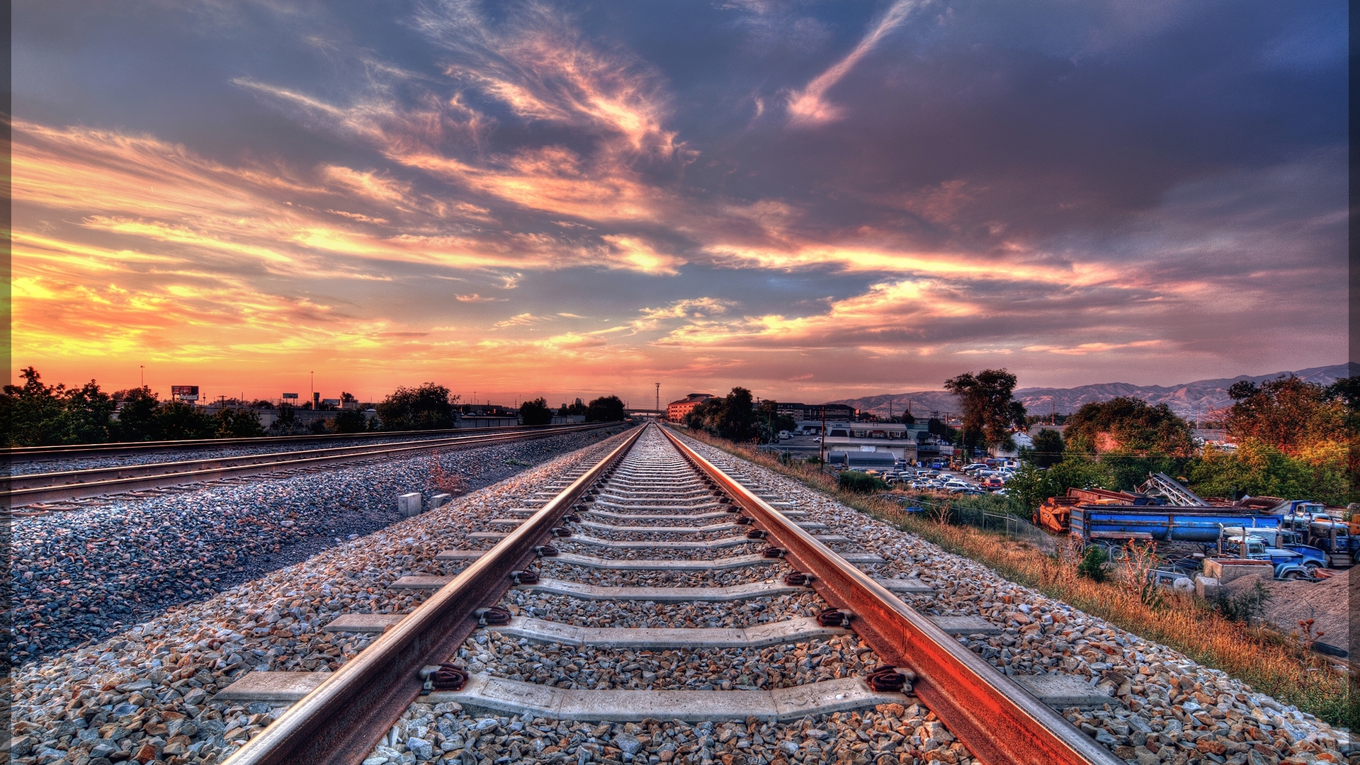 40 Relaxing Railroad Track Wallpapers