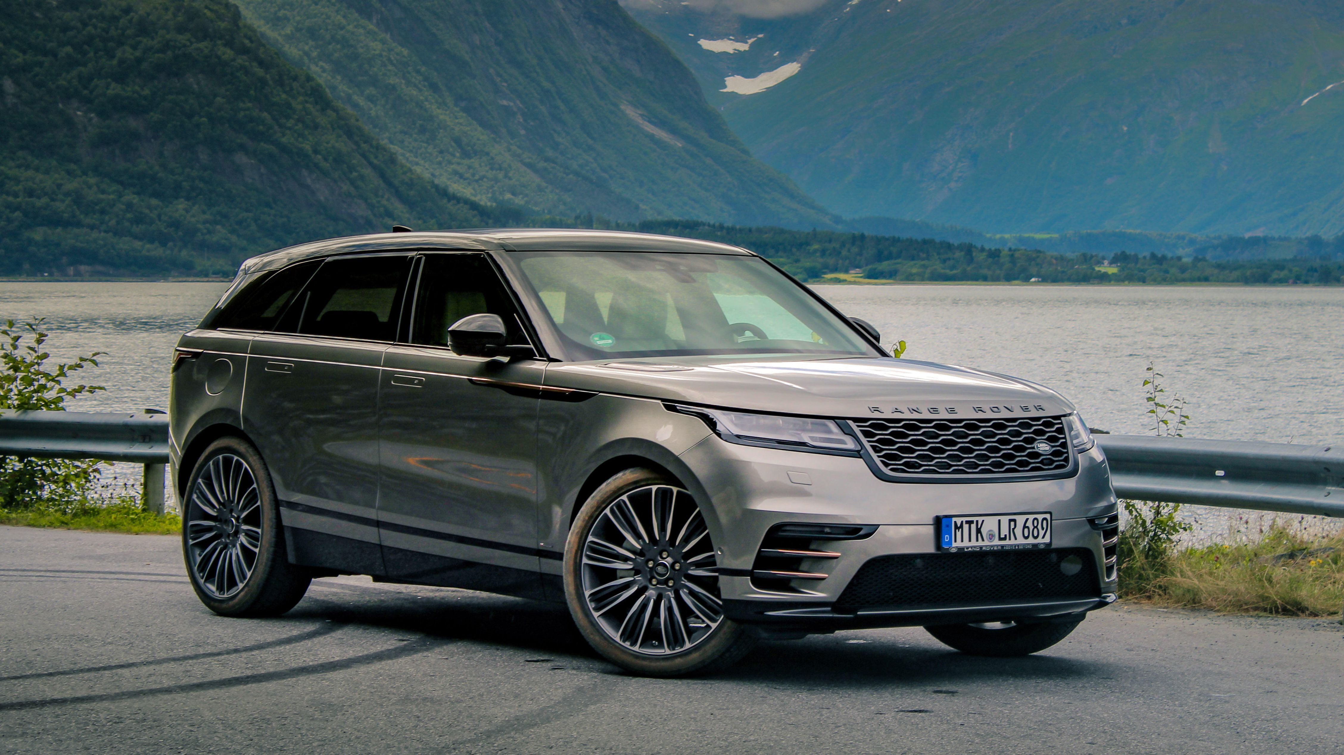 2018 Range Rover Velar review: ratings, specs, photos, price and ...