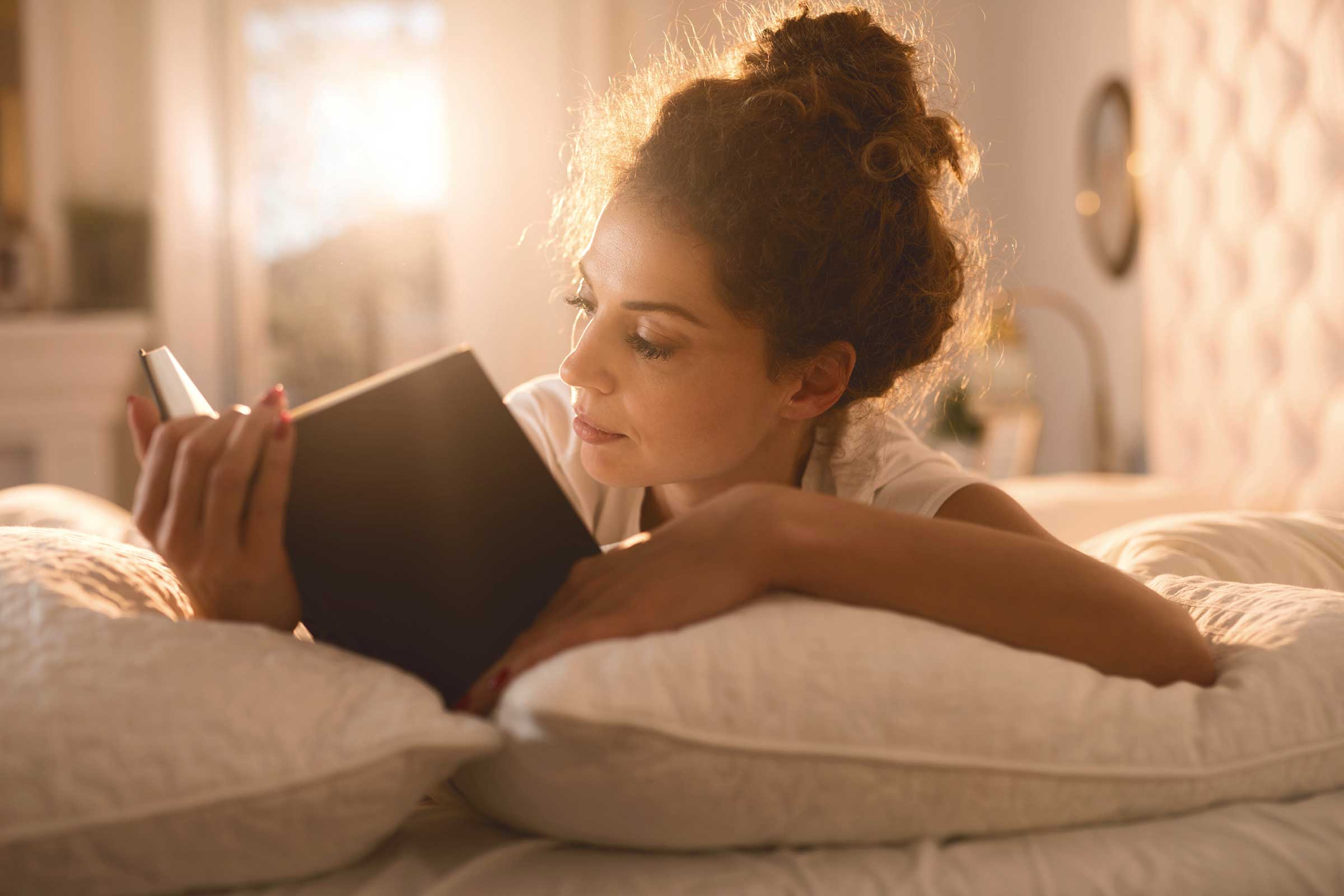 Scientific Explanations for Weird Reading Habits | Reader's Digest