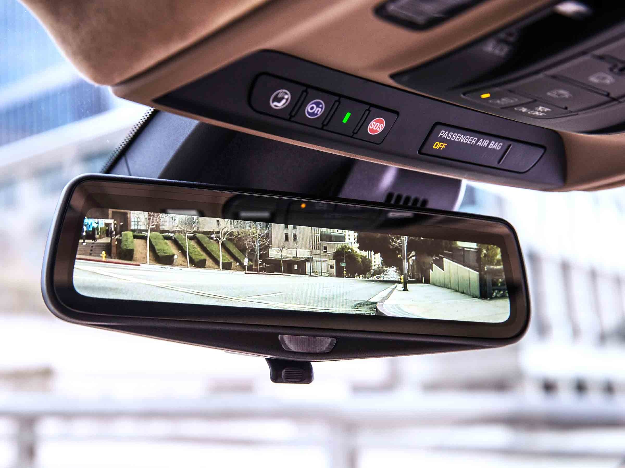 Cadillac's CT6 Swaps the Rearview Mirror for a Digital Display | WIRED