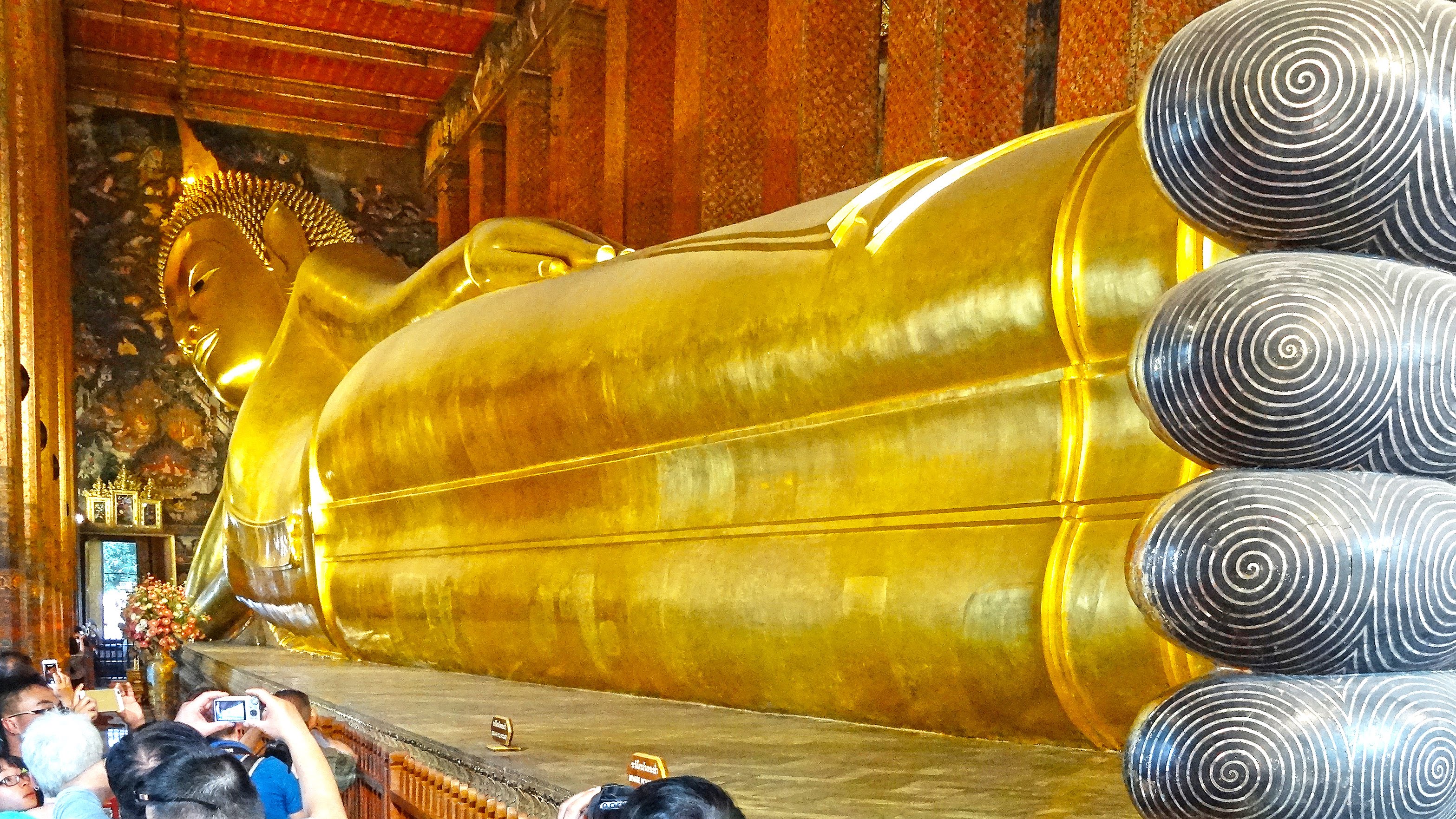 Reclining Buddha in Bangkok's | Bangkok Scenery