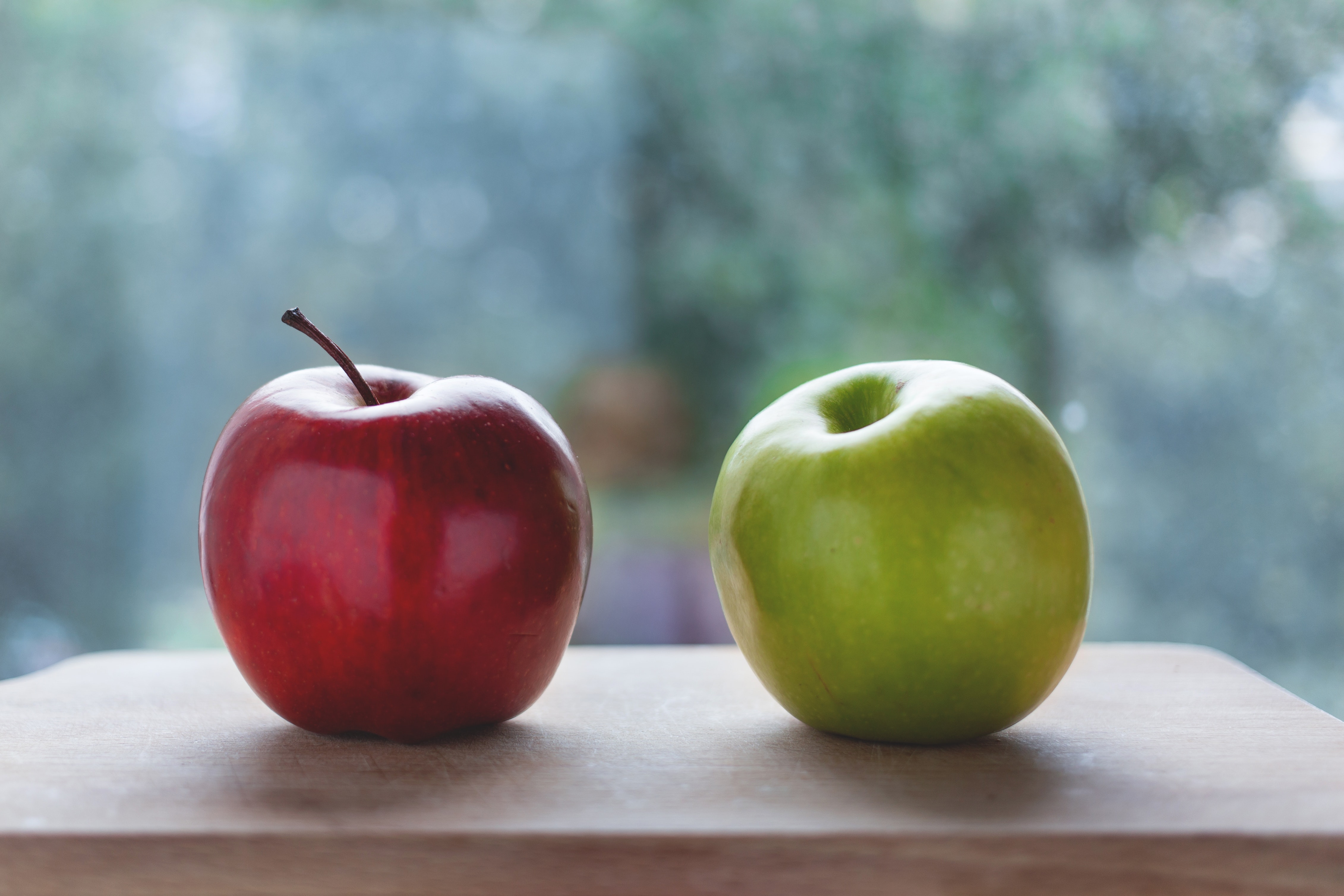 Free Photo Red Apple Beside The Green Apple Apples Color Delicious 