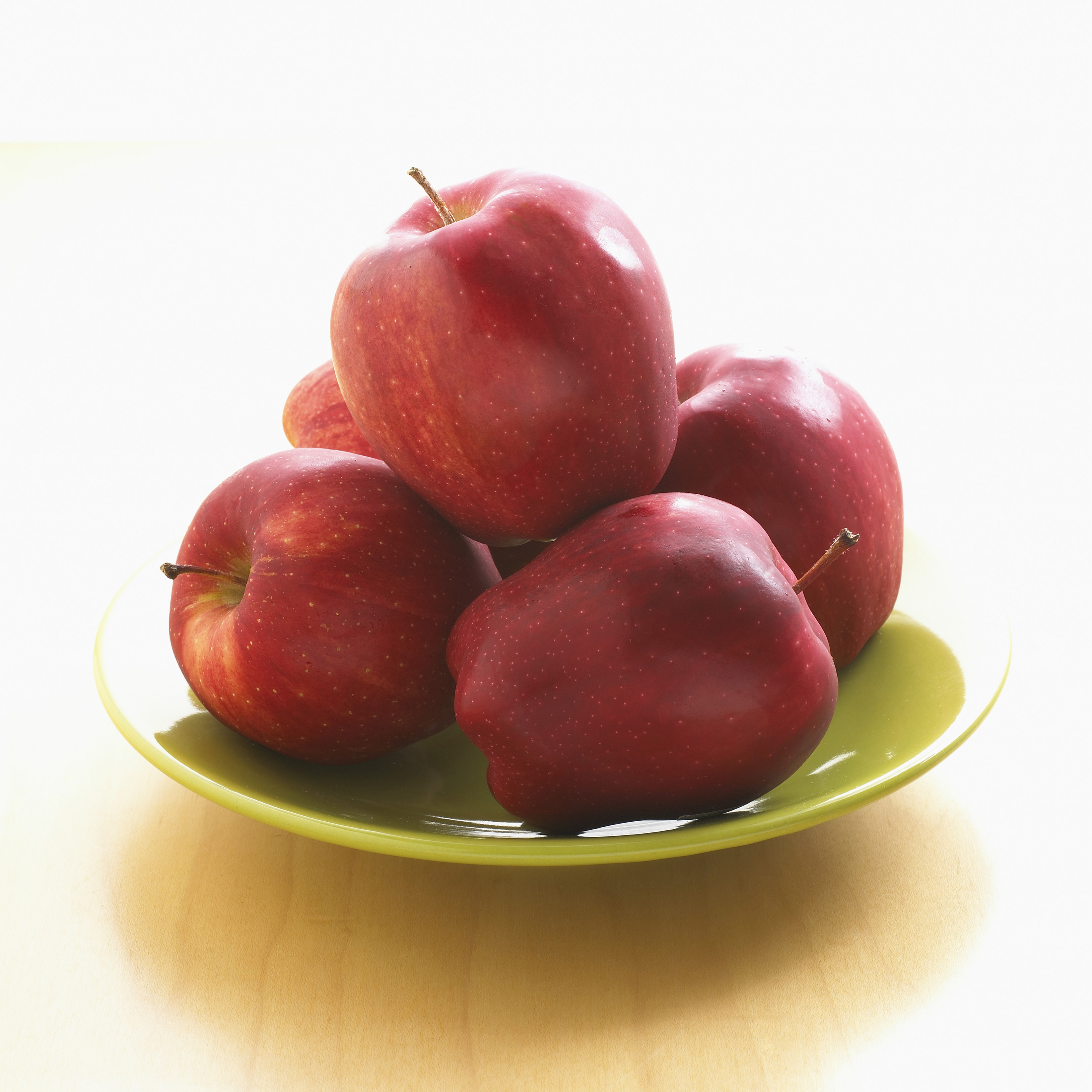 Red apples photo