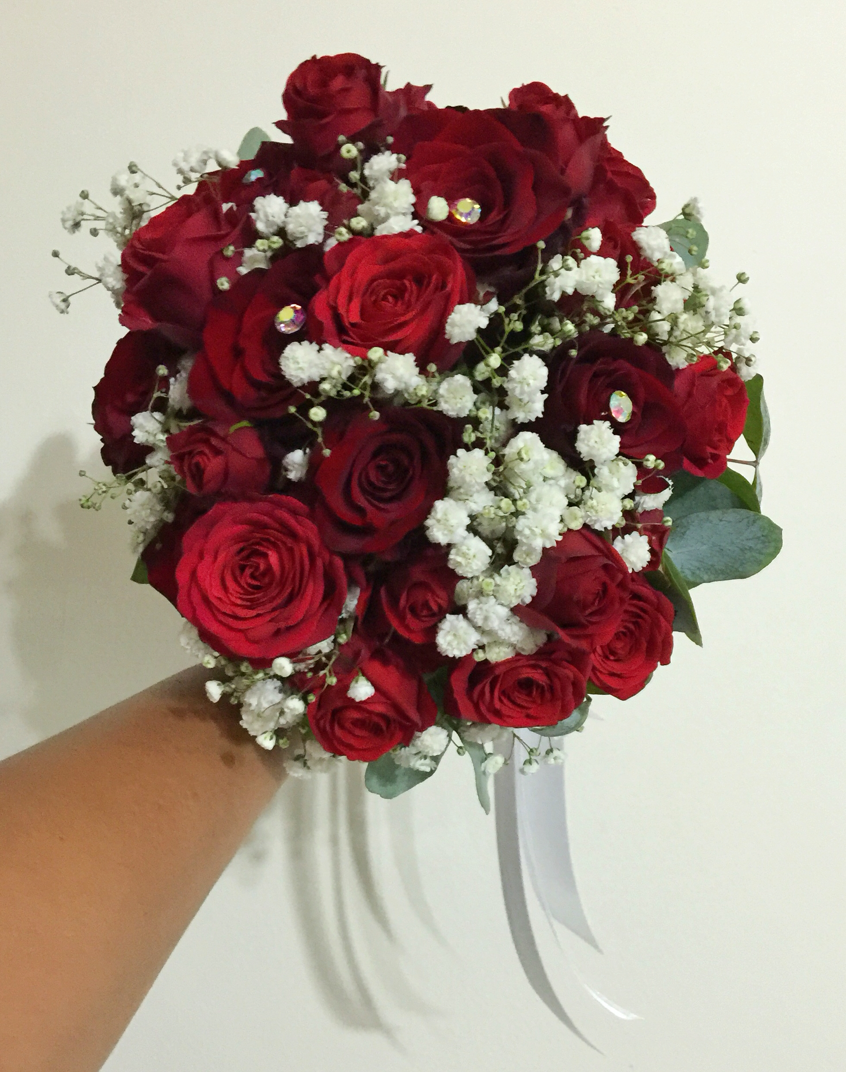 Pin by myReika on myReika | Pinterest | Red roses, Bridal bouquets ...