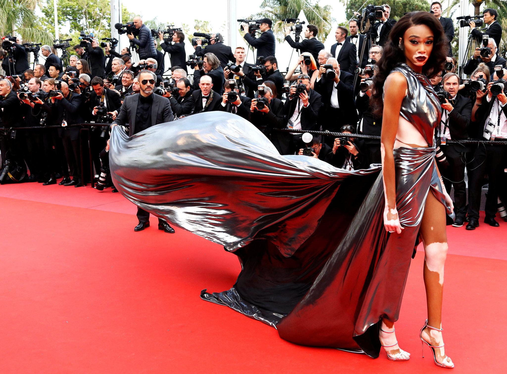 Protest, Glamour and Drama: 11 Snapshots From the Cannes Red Carpet ...